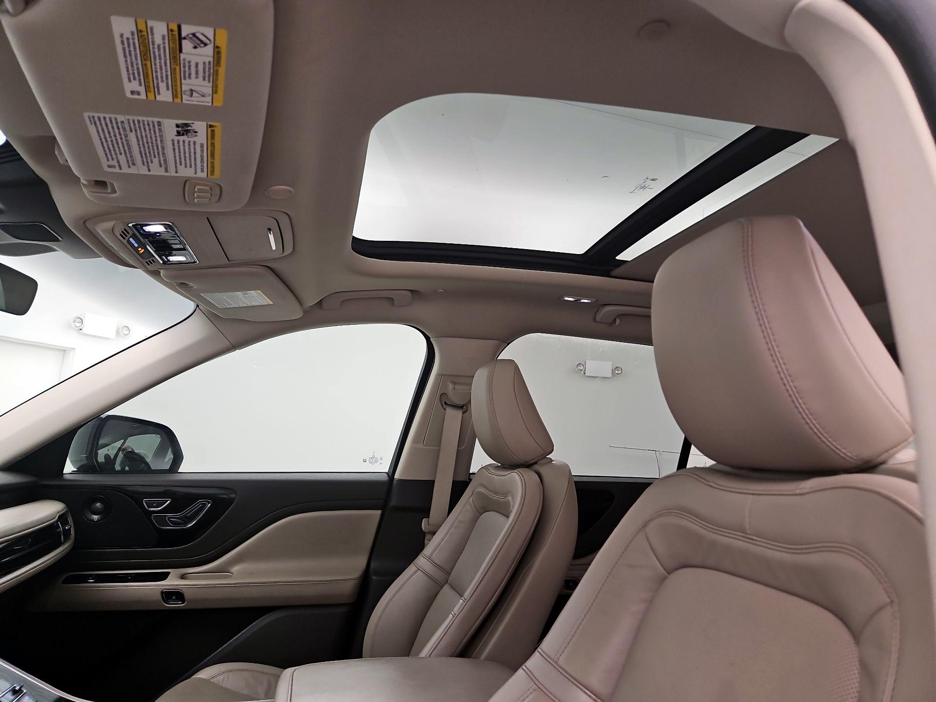 Thumbnail: 2023 Lincoln Aviator - 19