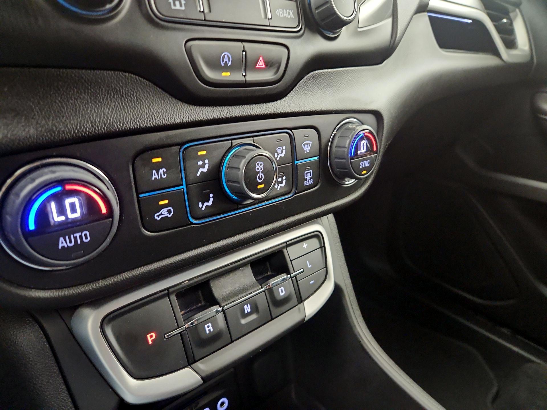 Thumbnail: 2024 GMC Terrain - 14