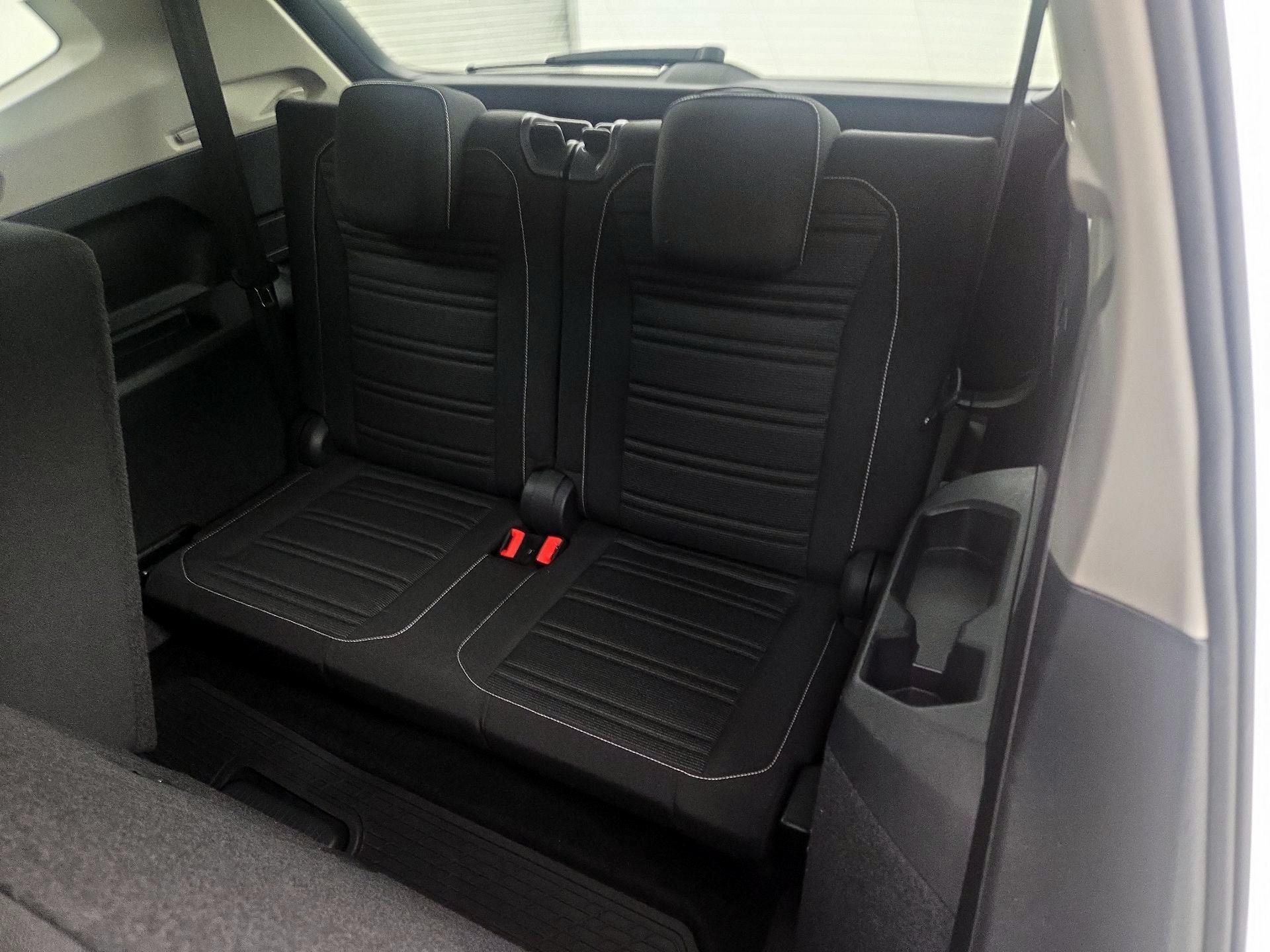 Thumbnail: 2023 Volkswagen Tiguan - 20