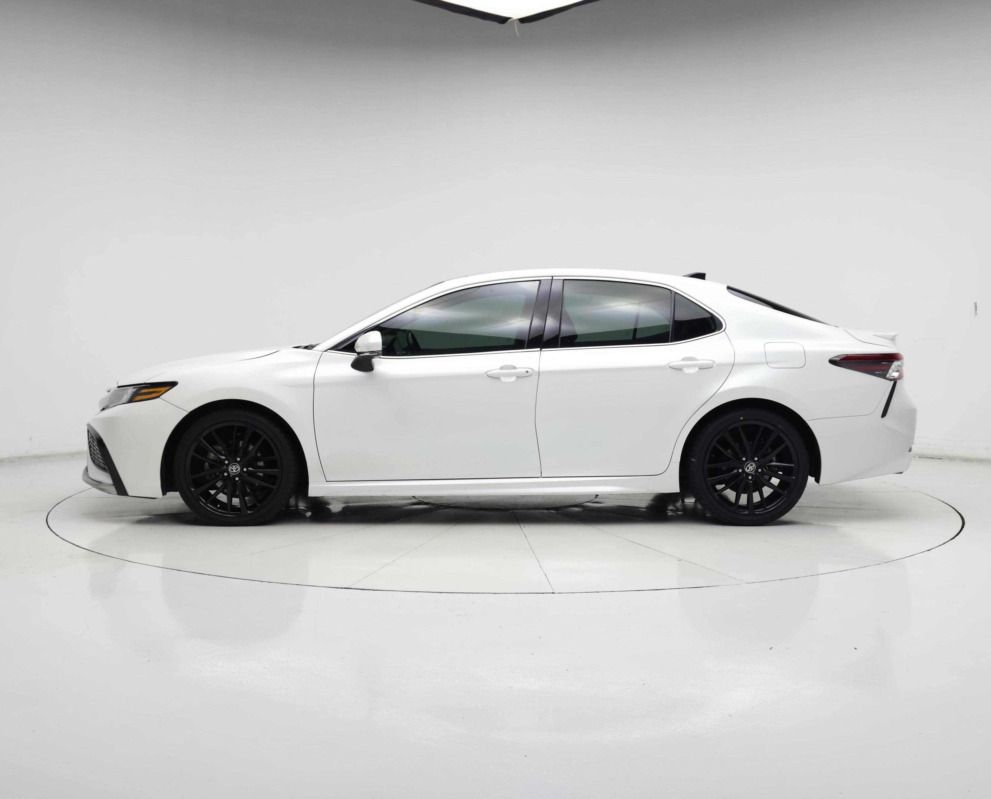 Thumbnail: 2024 Toyota Camry - 3