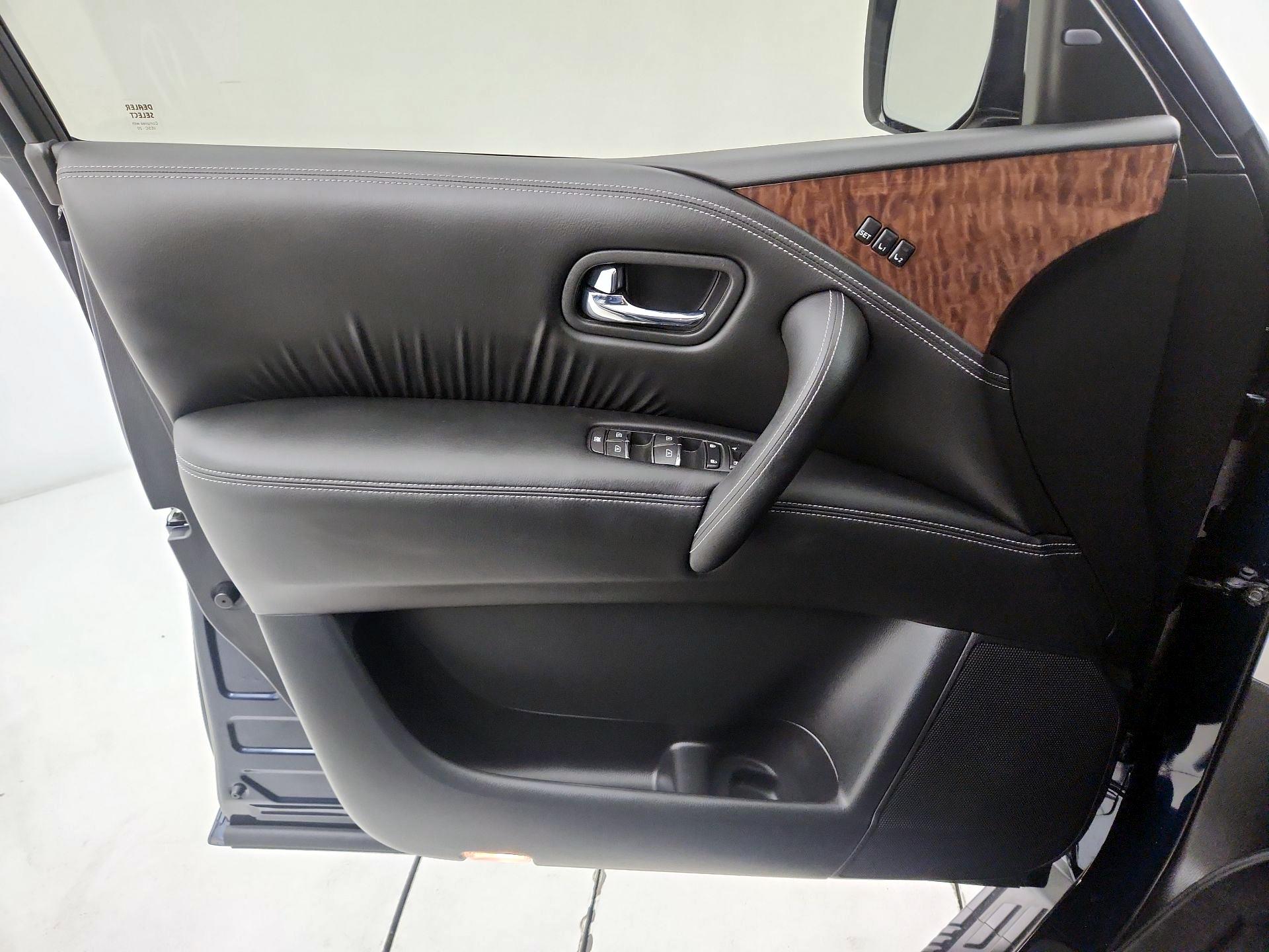 Thumbnail: 2020 Nissan Armada - 10