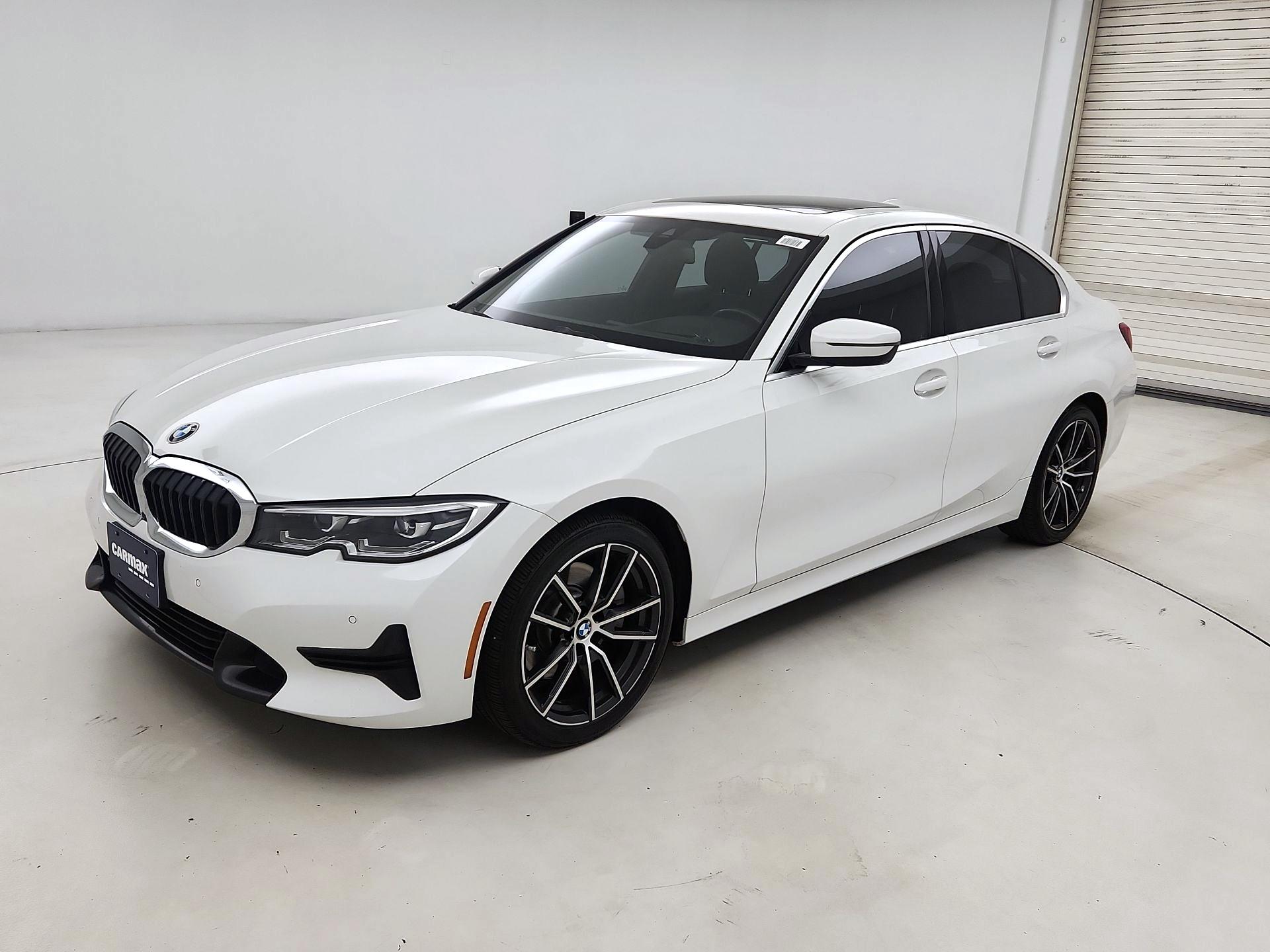 Thumbnail: 2019 BMW 3 Series - 3