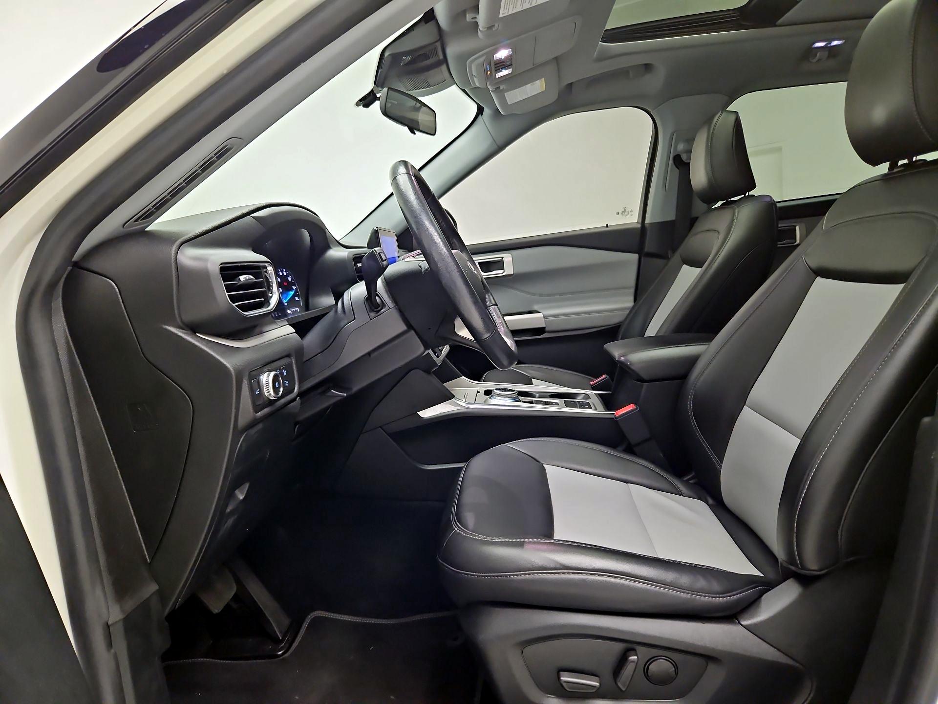 Thumbnail: 2022 Ford Explorer - 11