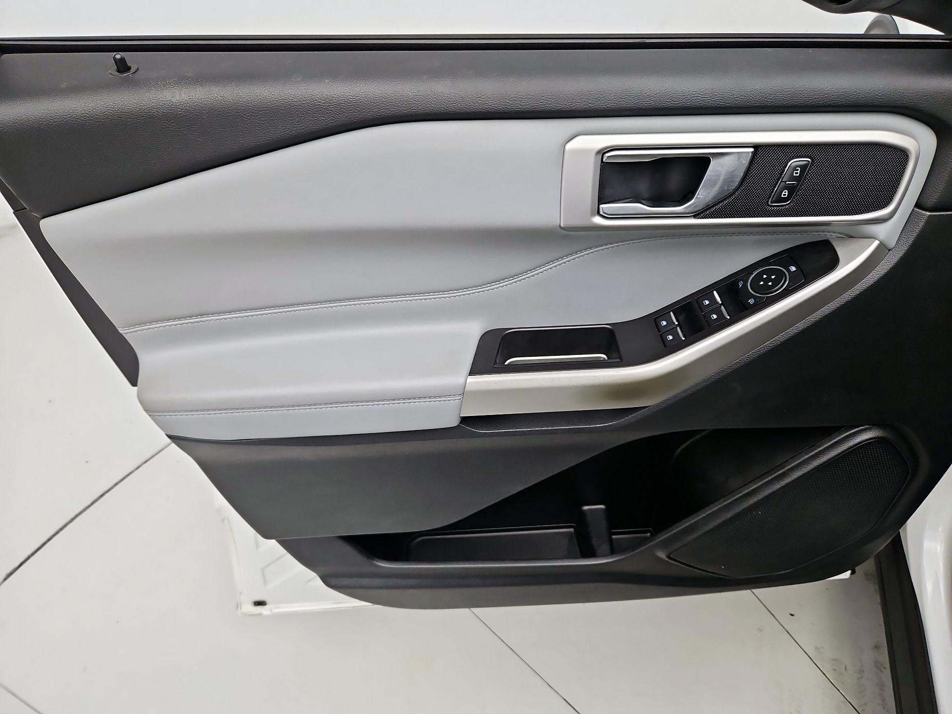 Thumbnail: 2022 Ford Explorer - 12