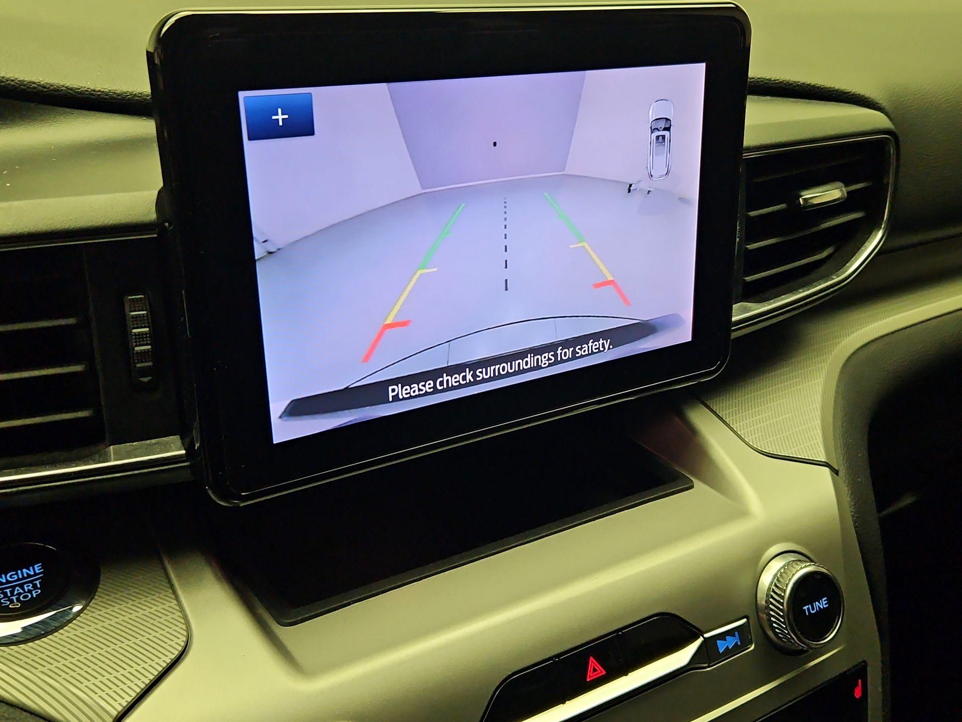 Thumbnail: 2022 Ford Explorer - 15