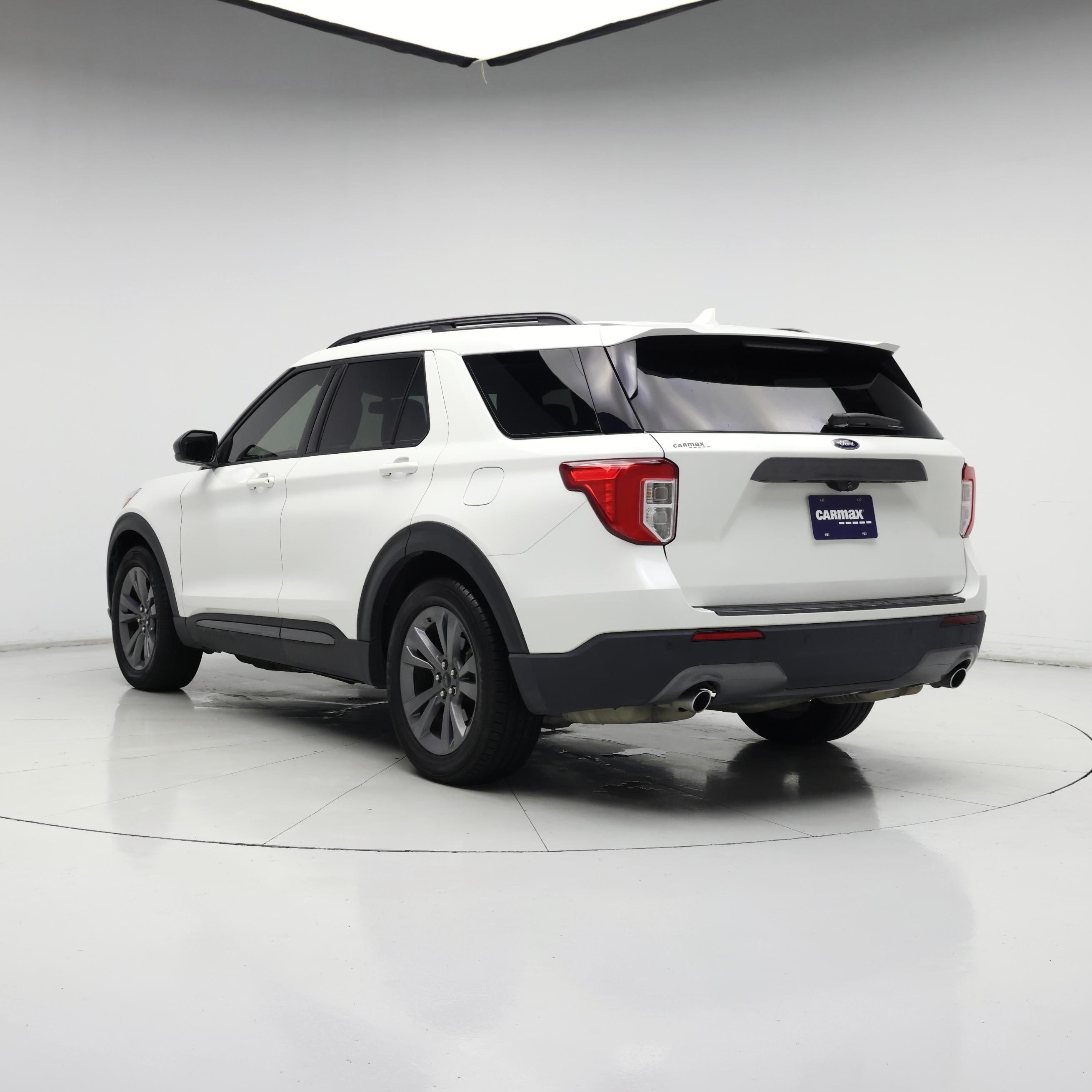 Thumbnail: 2022 Ford Explorer - 2