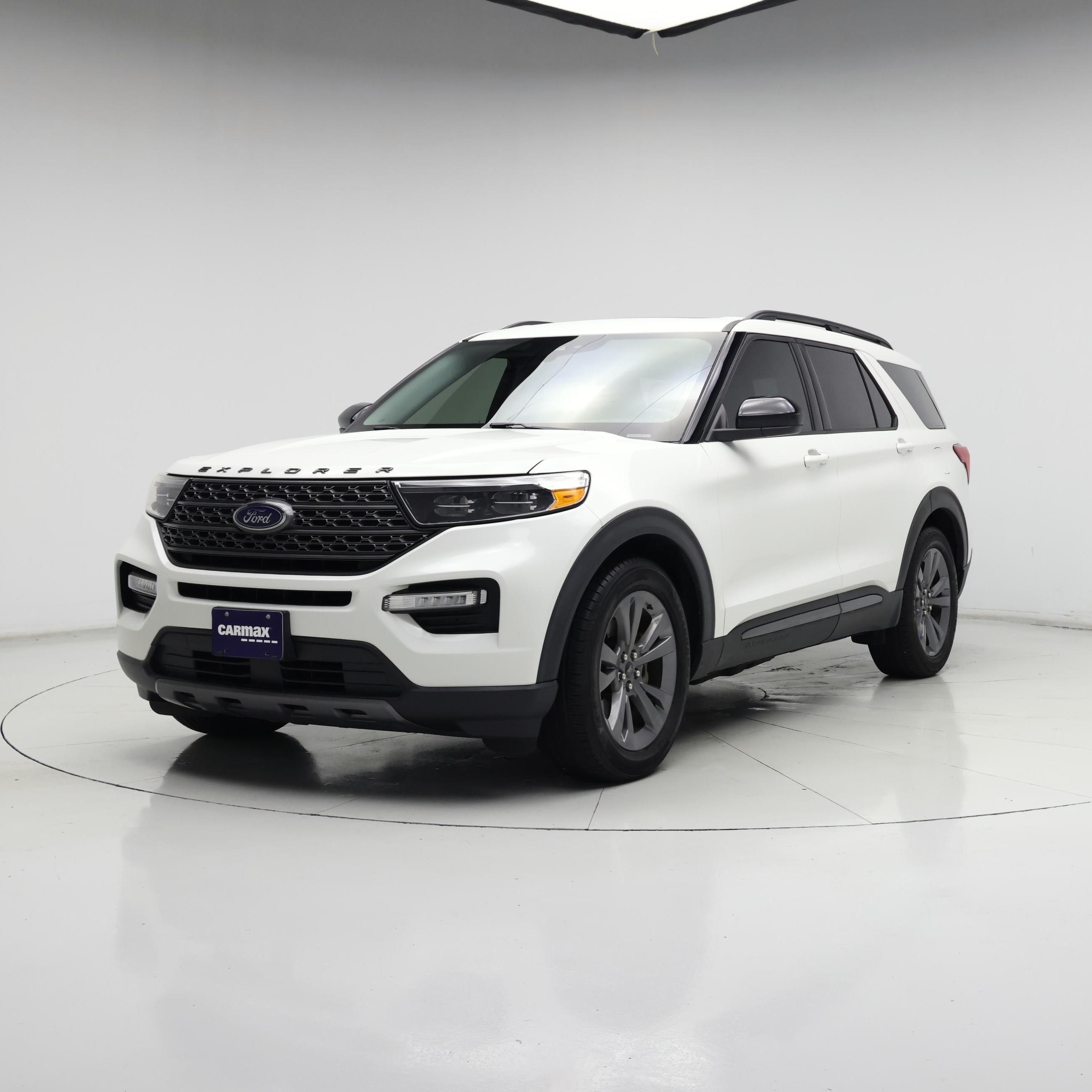Thumbnail: 2022 Ford Explorer - 4