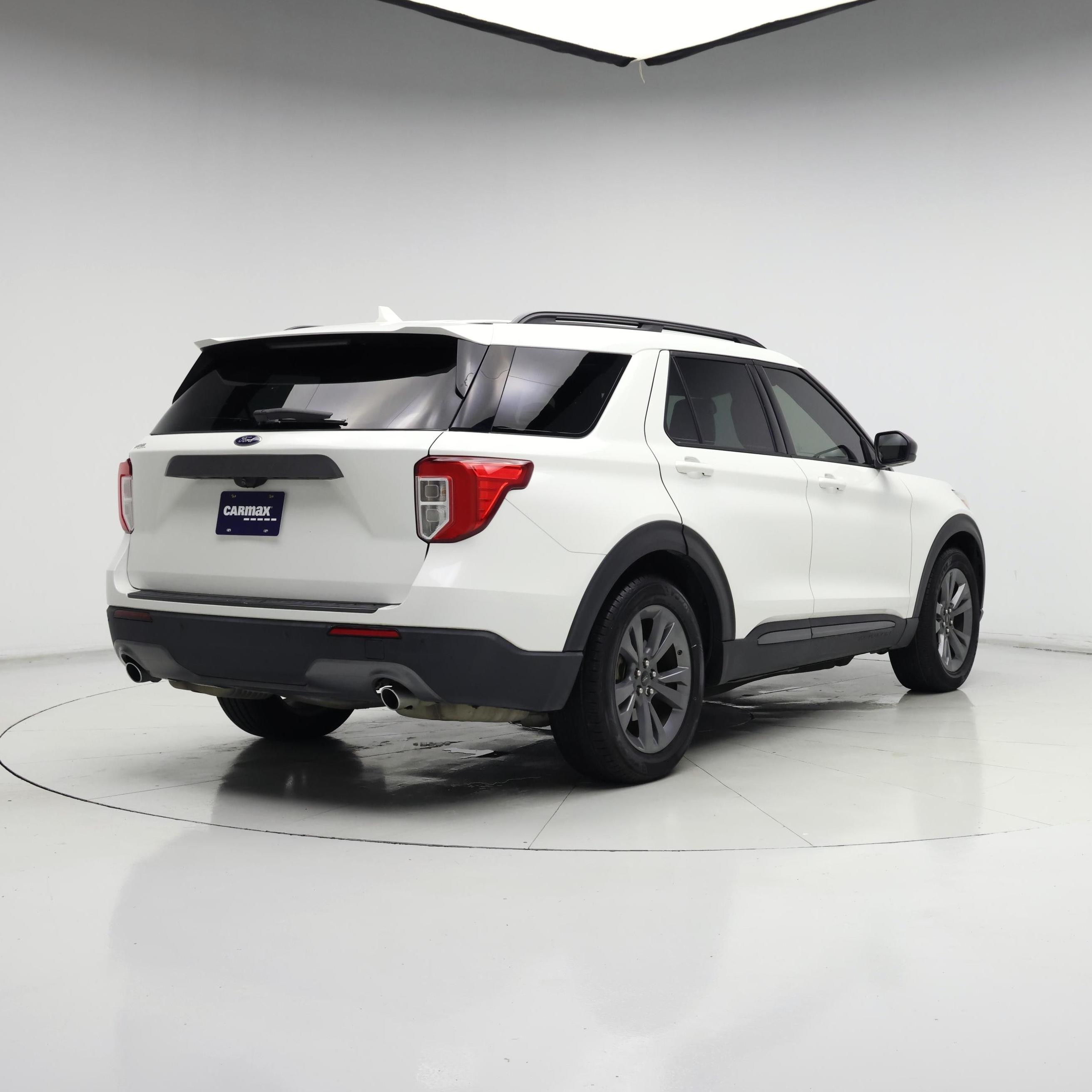 Thumbnail: 2022 Ford Explorer - 8