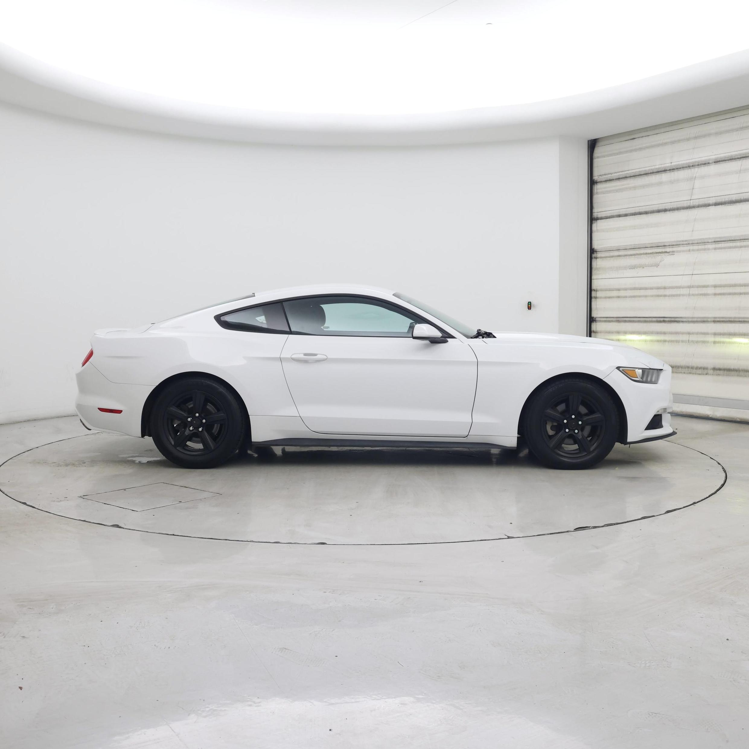 Thumbnail: 2015 Ford Mustang - 7