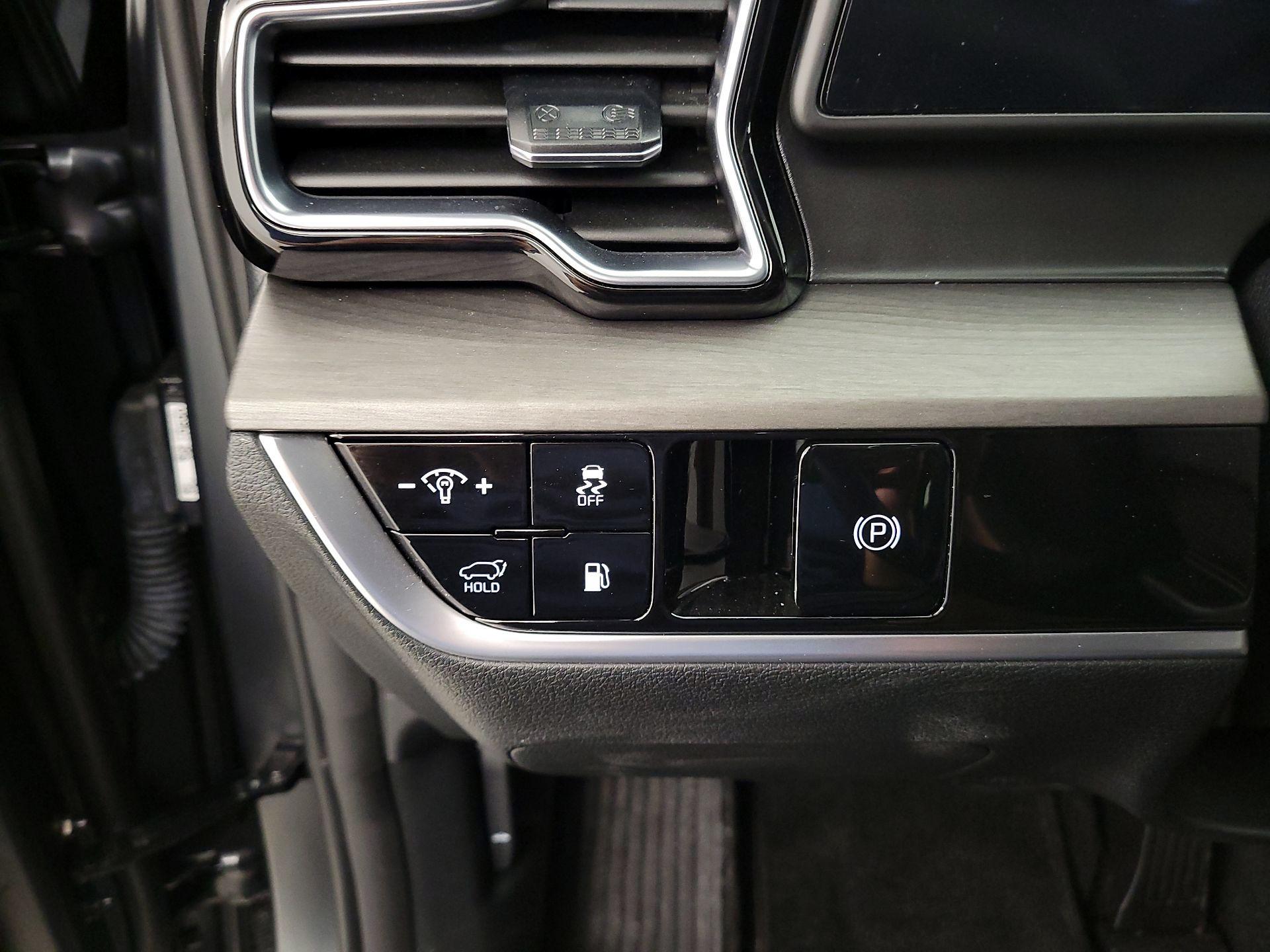 Thumbnail: 2024 Kia Sportage - 13