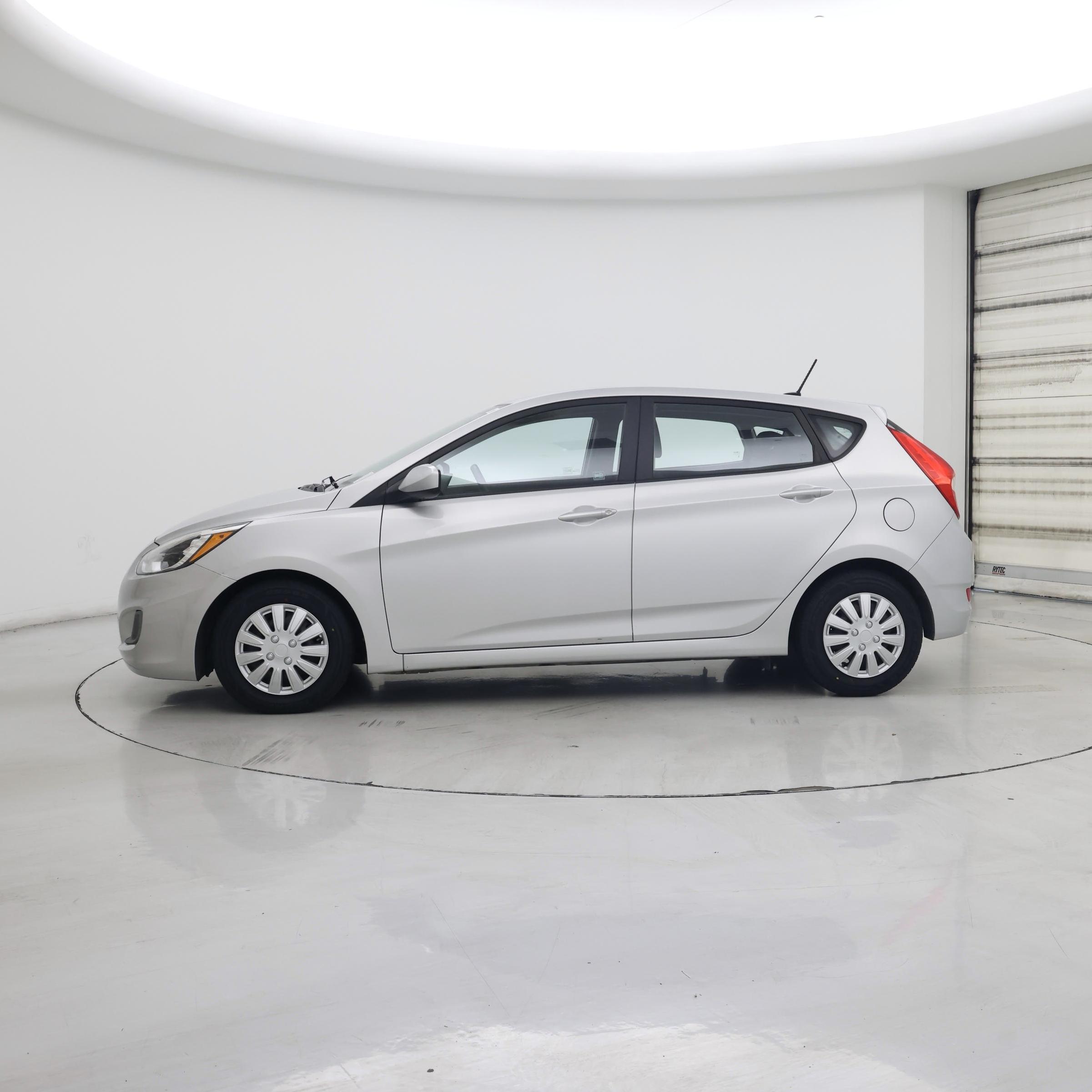 Thumbnail: 2017 Hyundai Accent - 3