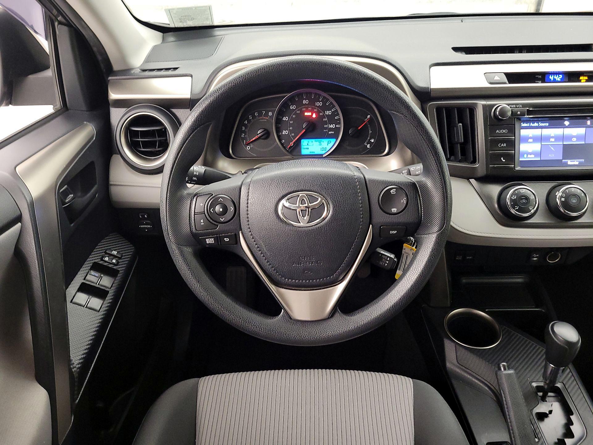 Thumbnail: 2014 Toyota RAV4 - 10