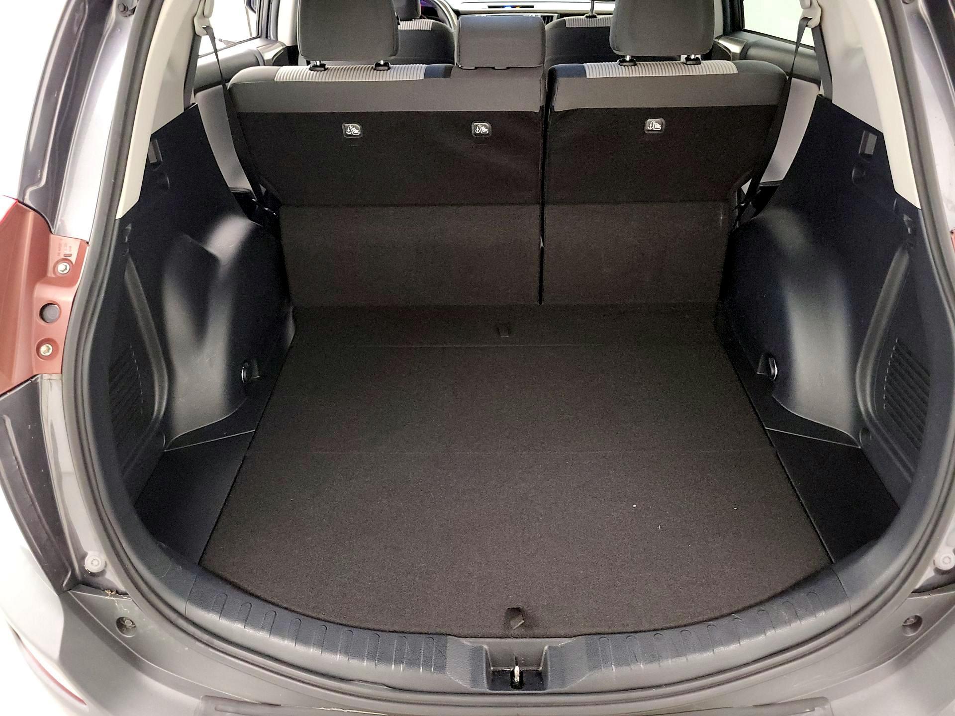 Thumbnail: 2014 Toyota RAV4 - 20