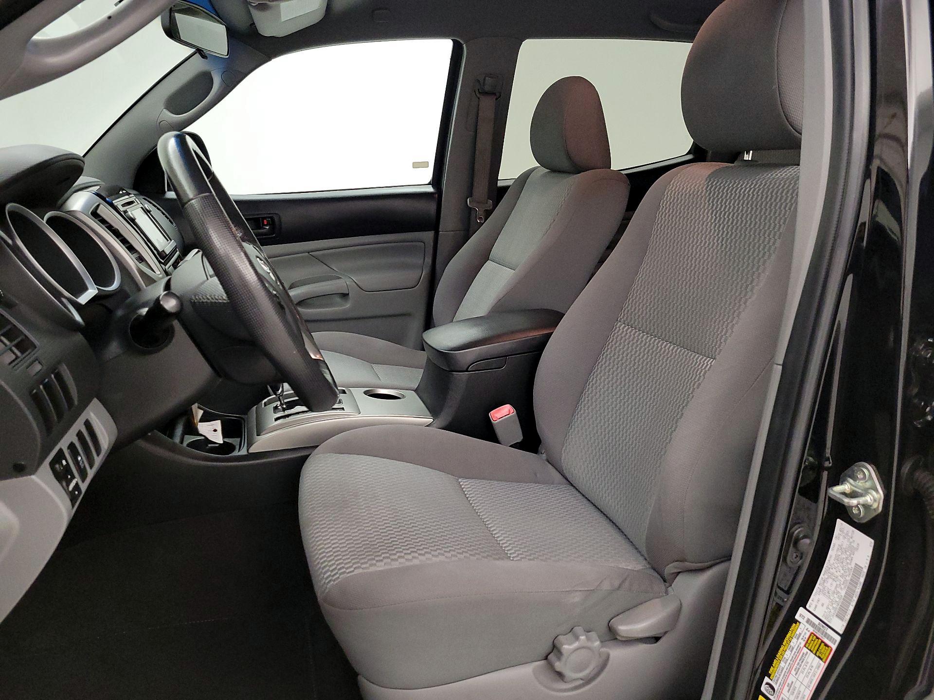 Thumbnail: 2014 Toyota Tacoma - 11