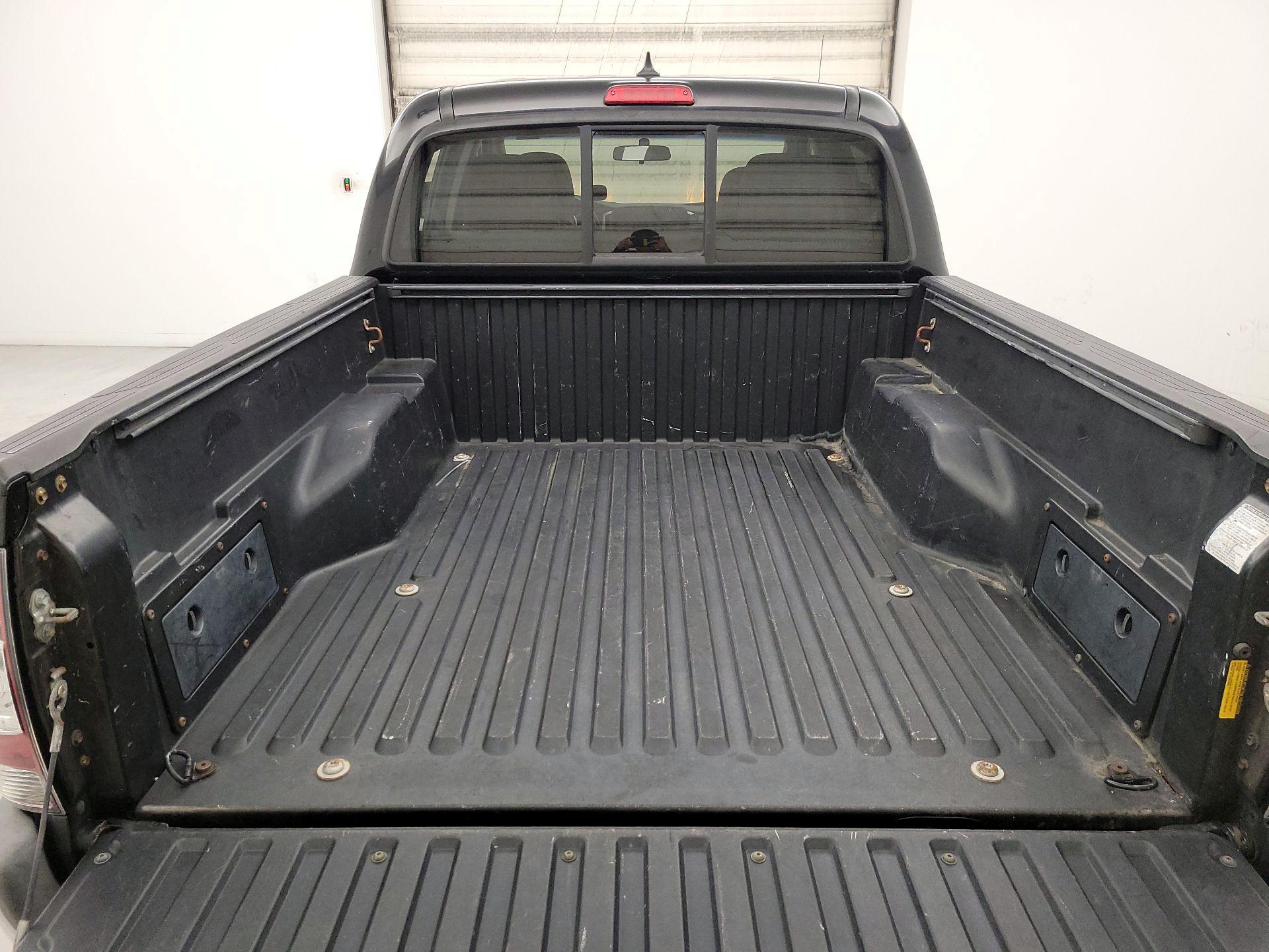 Thumbnail: 2014 Toyota Tacoma - 19