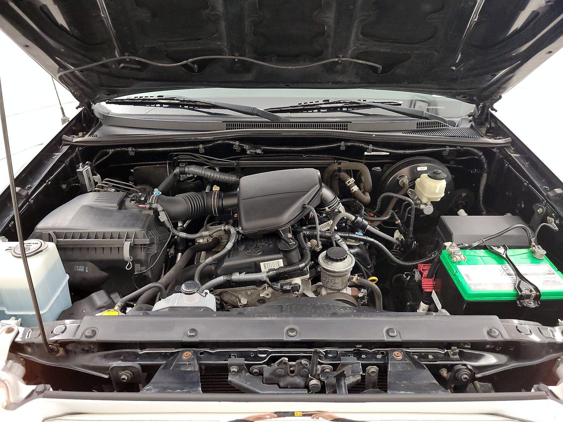 Thumbnail: 2014 Toyota Tacoma - 20