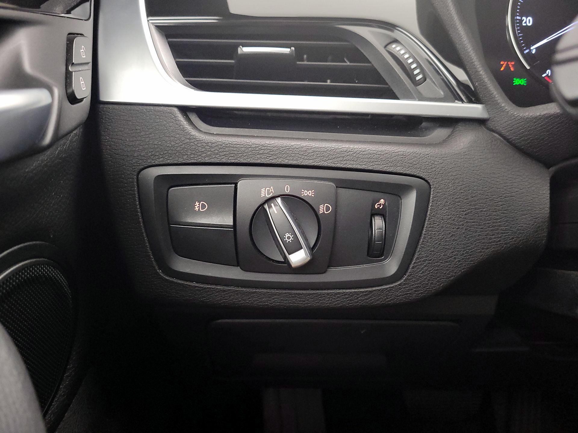 Thumbnail: 2019 BMW X1 - 13