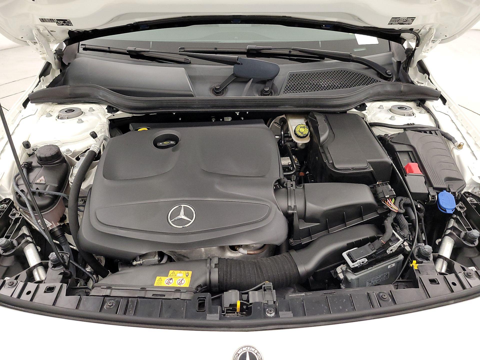 Thumbnail: 2018 Mercedes-Benz GLA - 20