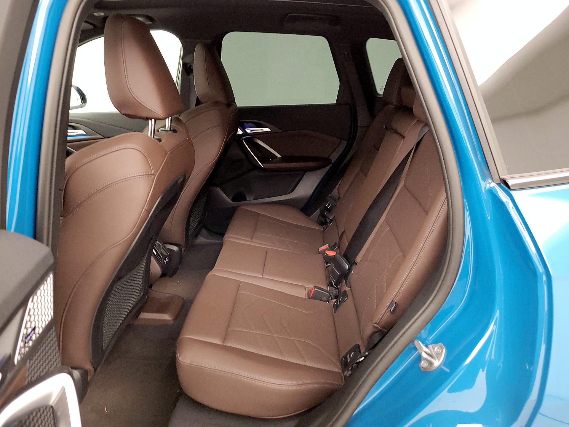 Thumbnail: 2024 BMW X1 - 20