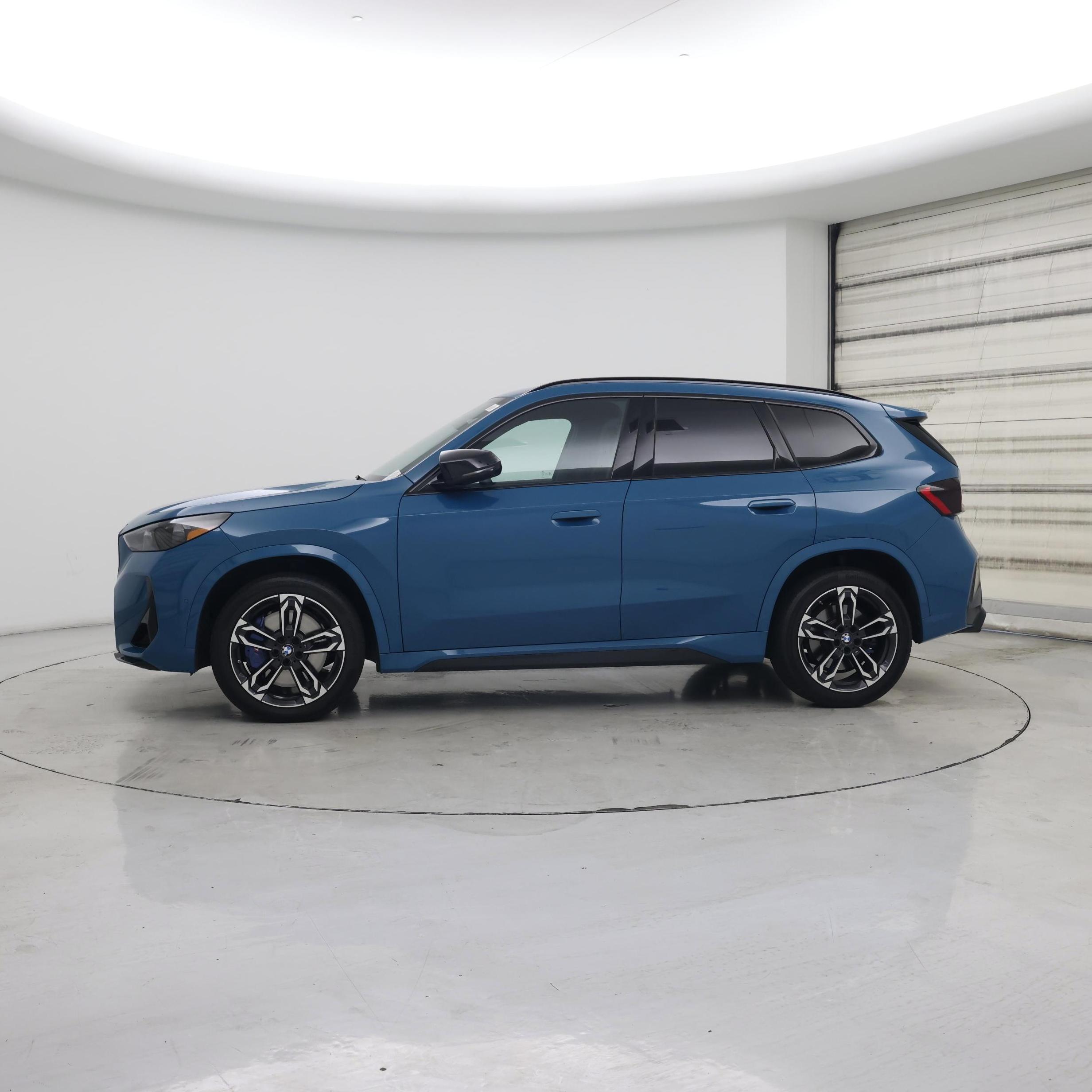 Thumbnail: 2024 BMW X1 - 3