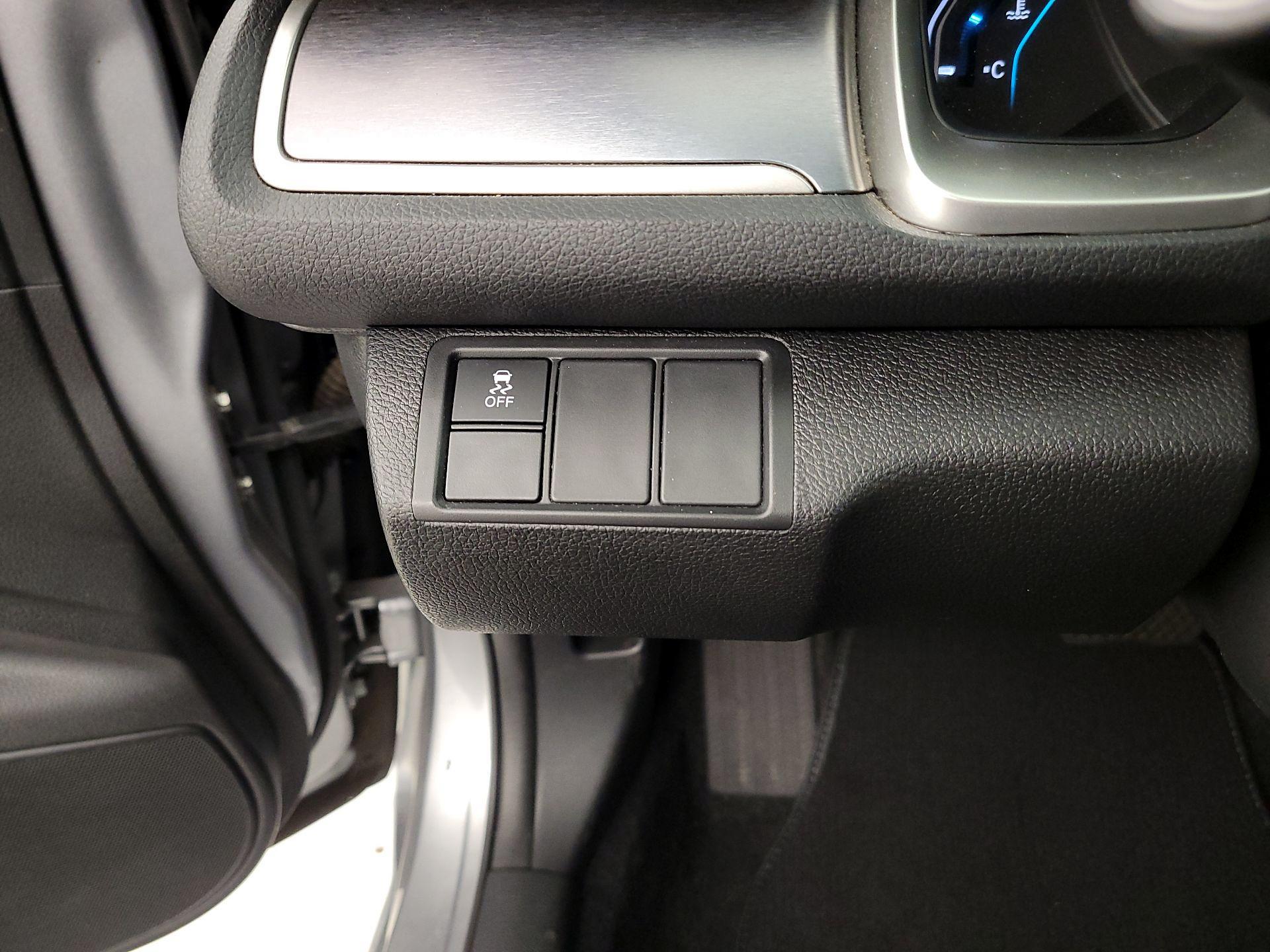 Thumbnail: 2016 Honda Civic - 13