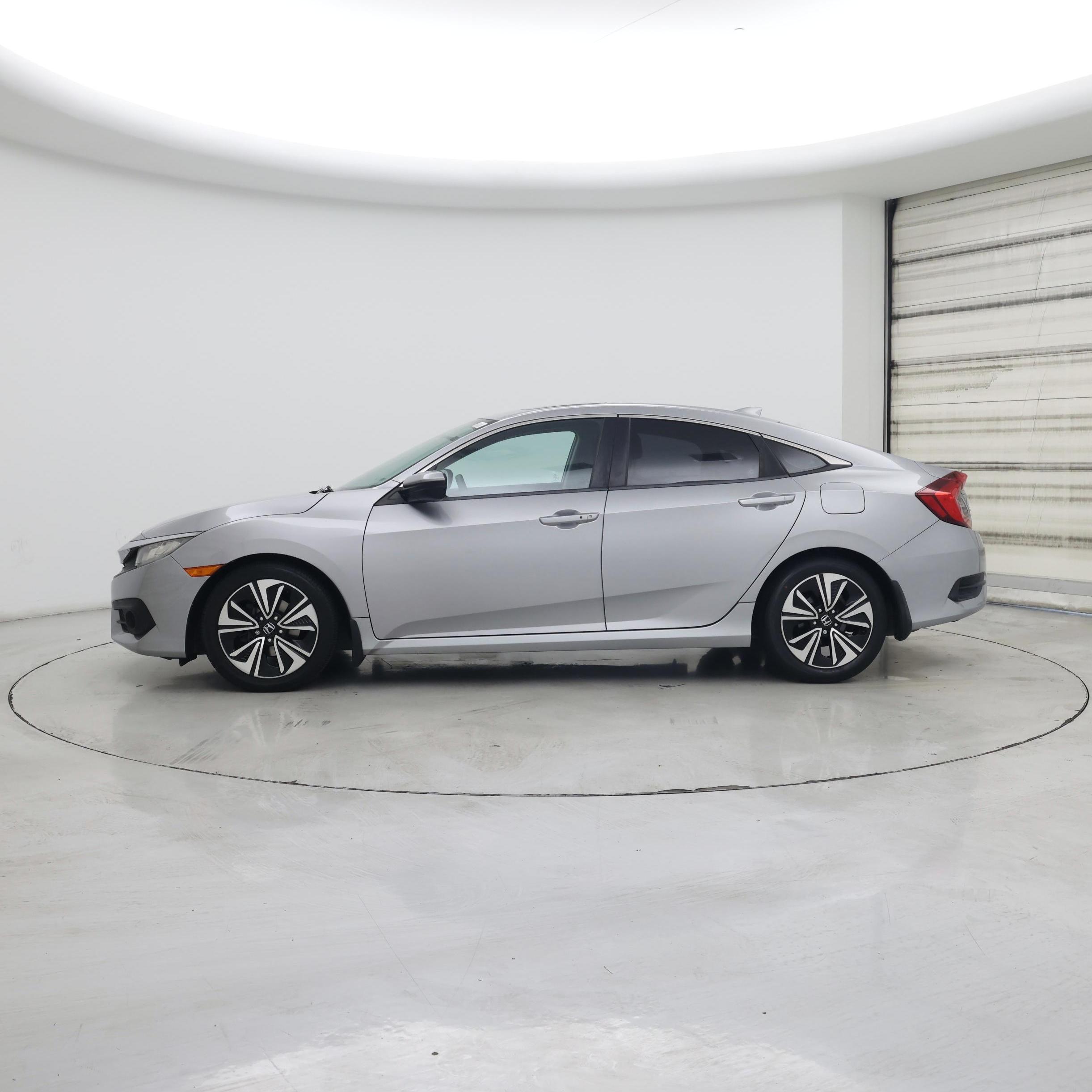 Thumbnail: 2016 Honda Civic - 3