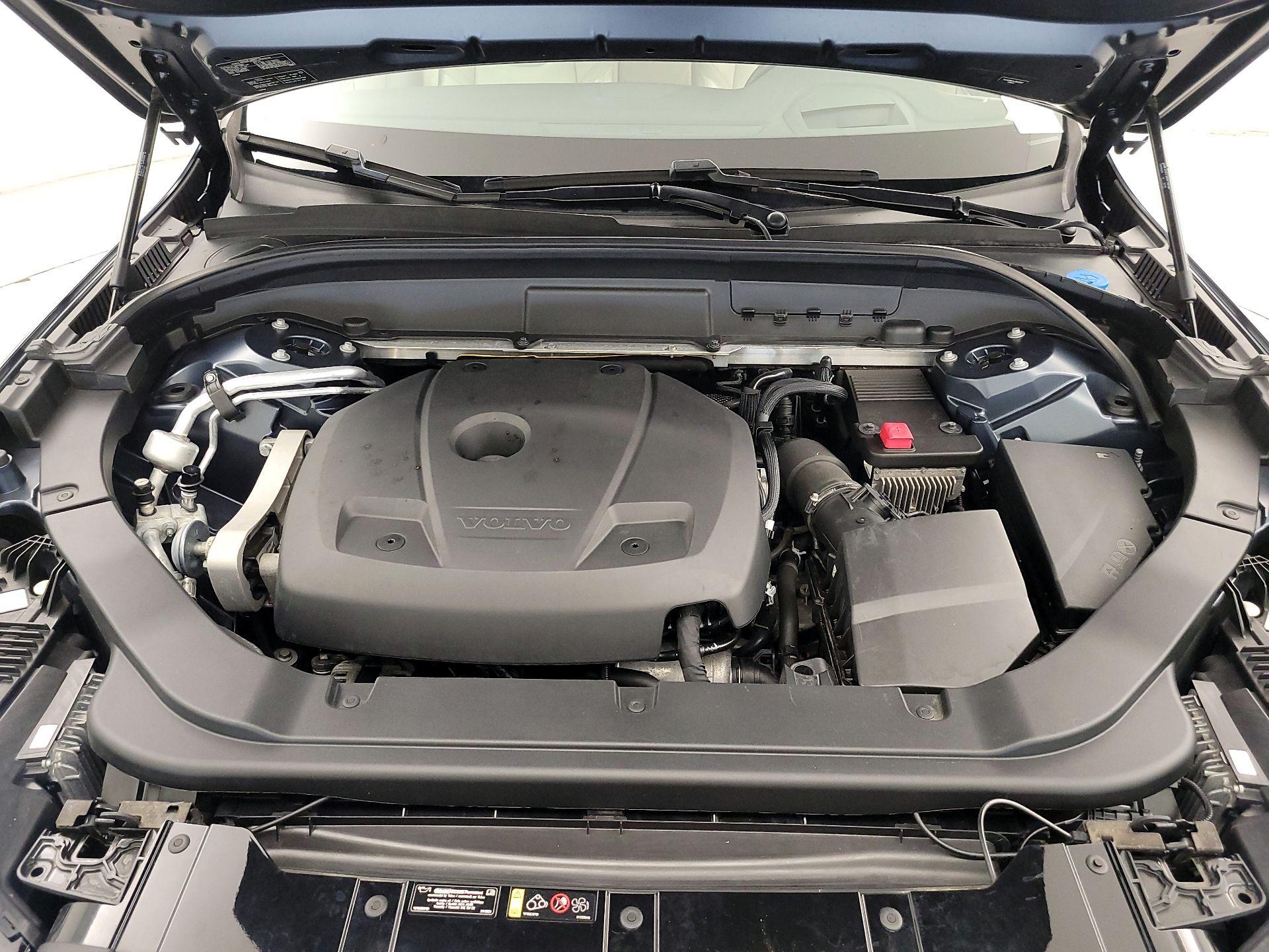 Thumbnail: 2018 Volvo XC60 - 20