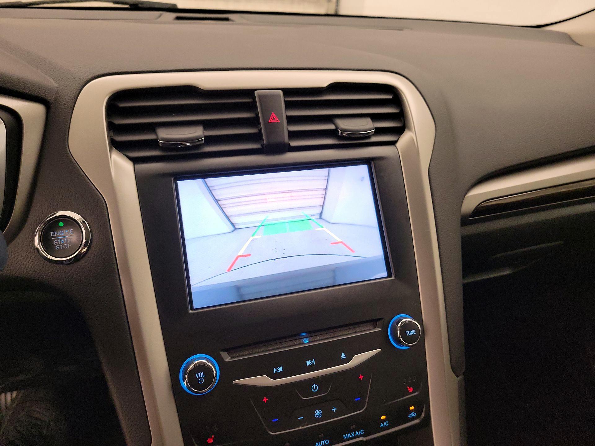 Thumbnail: 2015 Ford Fusion - 14