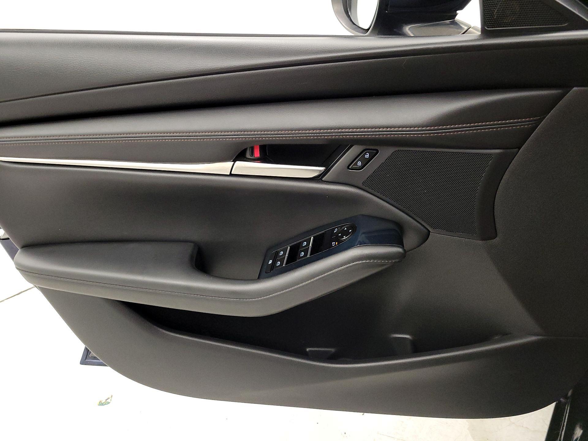 Thumbnail: 2019 Mazda Mazda3 - 12