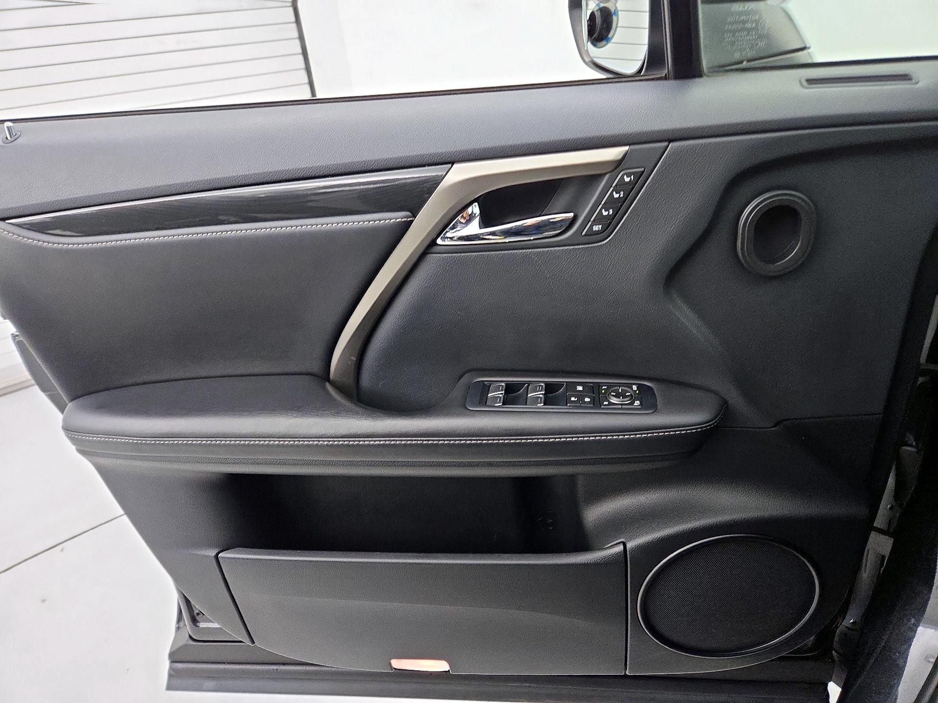 Thumbnail: 2018 Lexus RX - 12