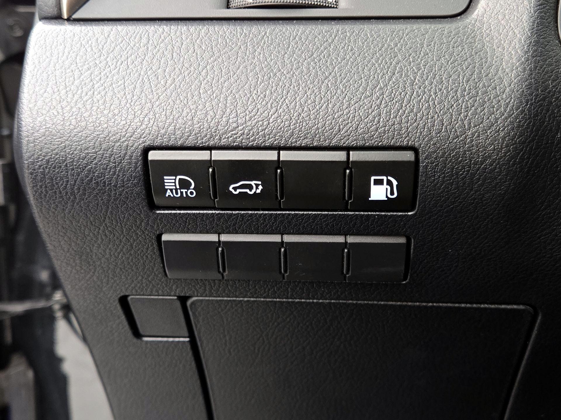 Thumbnail: 2018 Lexus RX - 13