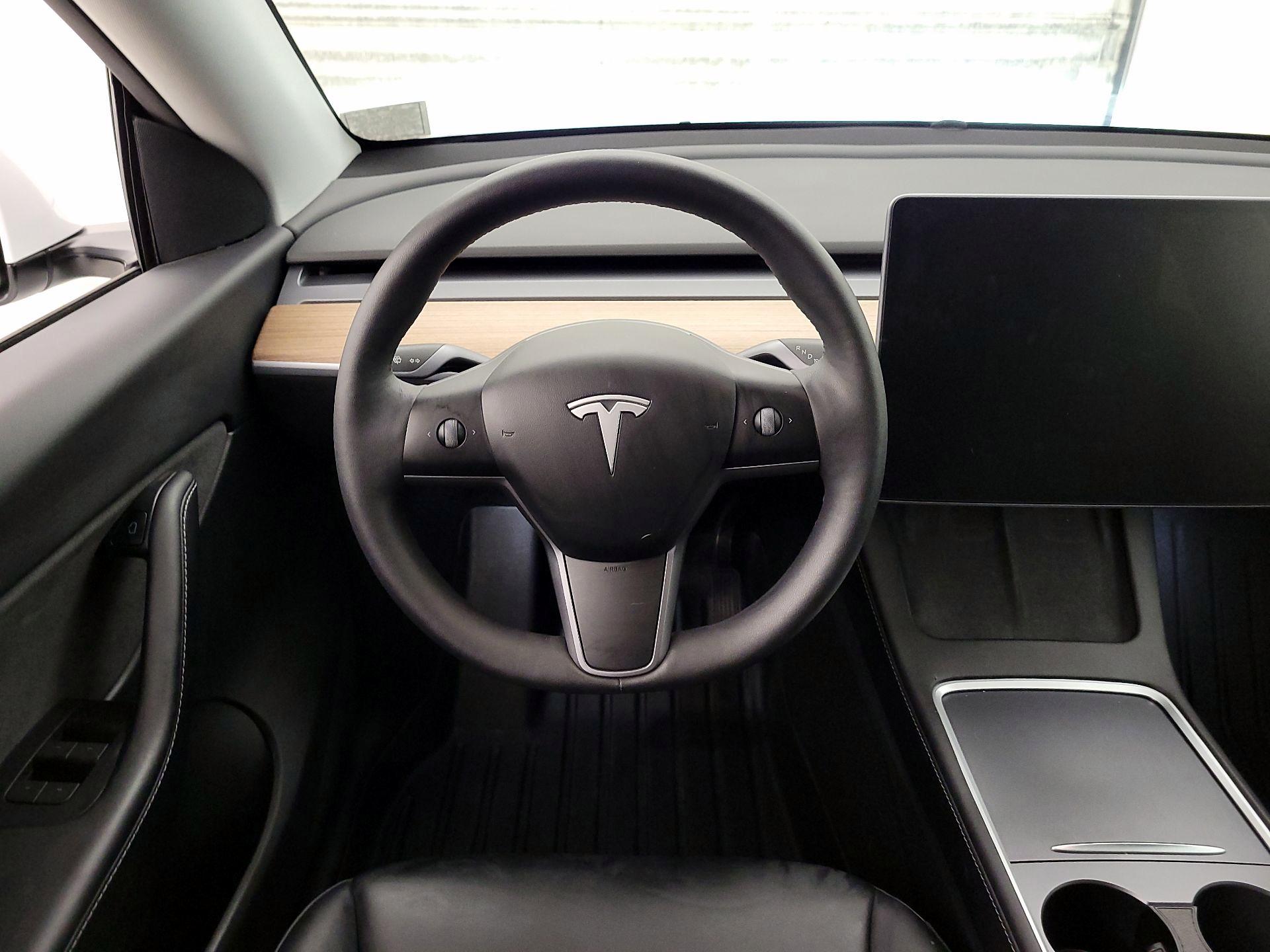 Thumbnail: 2022 Tesla Model Y - 10