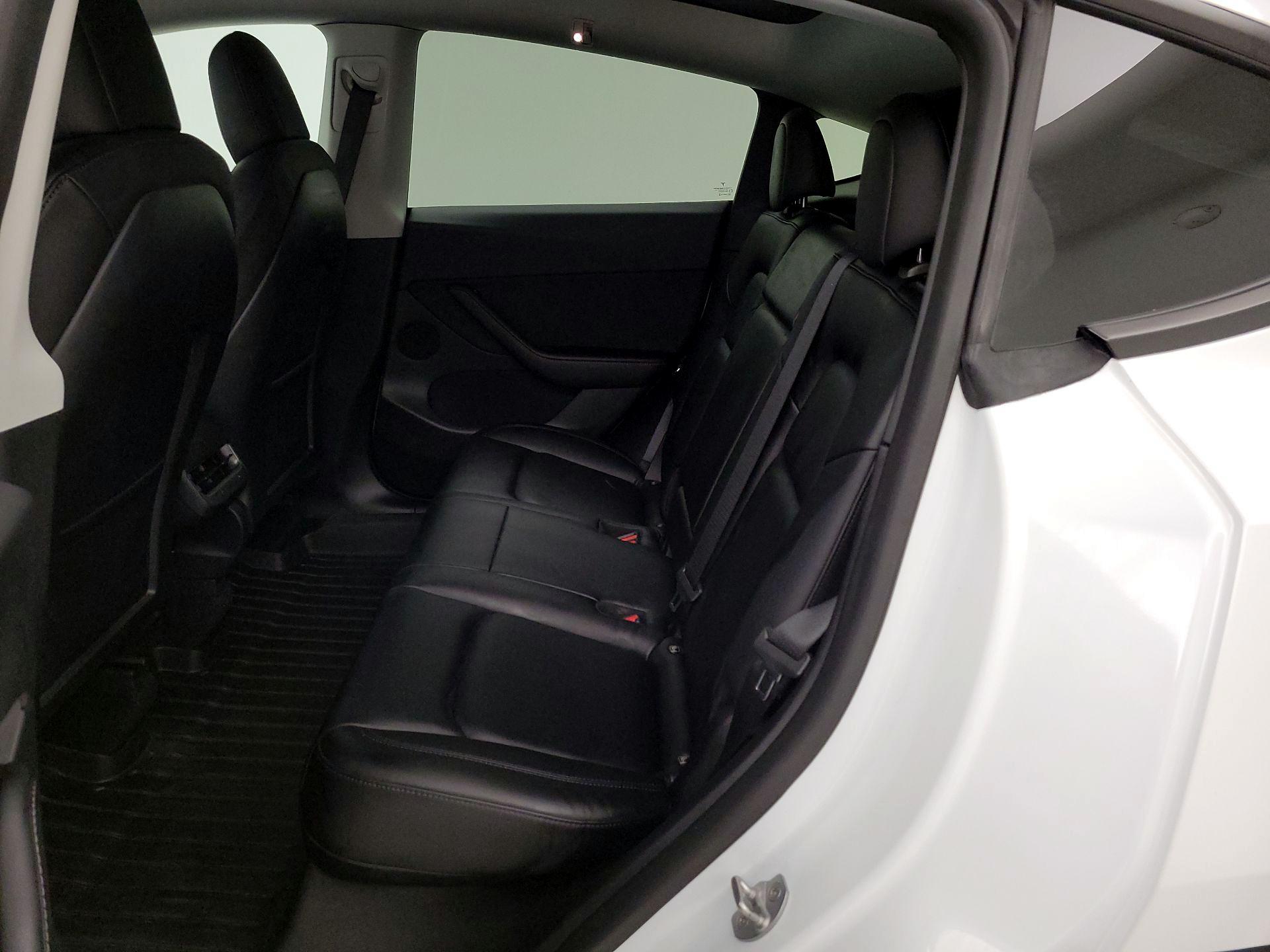 Thumbnail: 2022 Tesla Model Y - 19