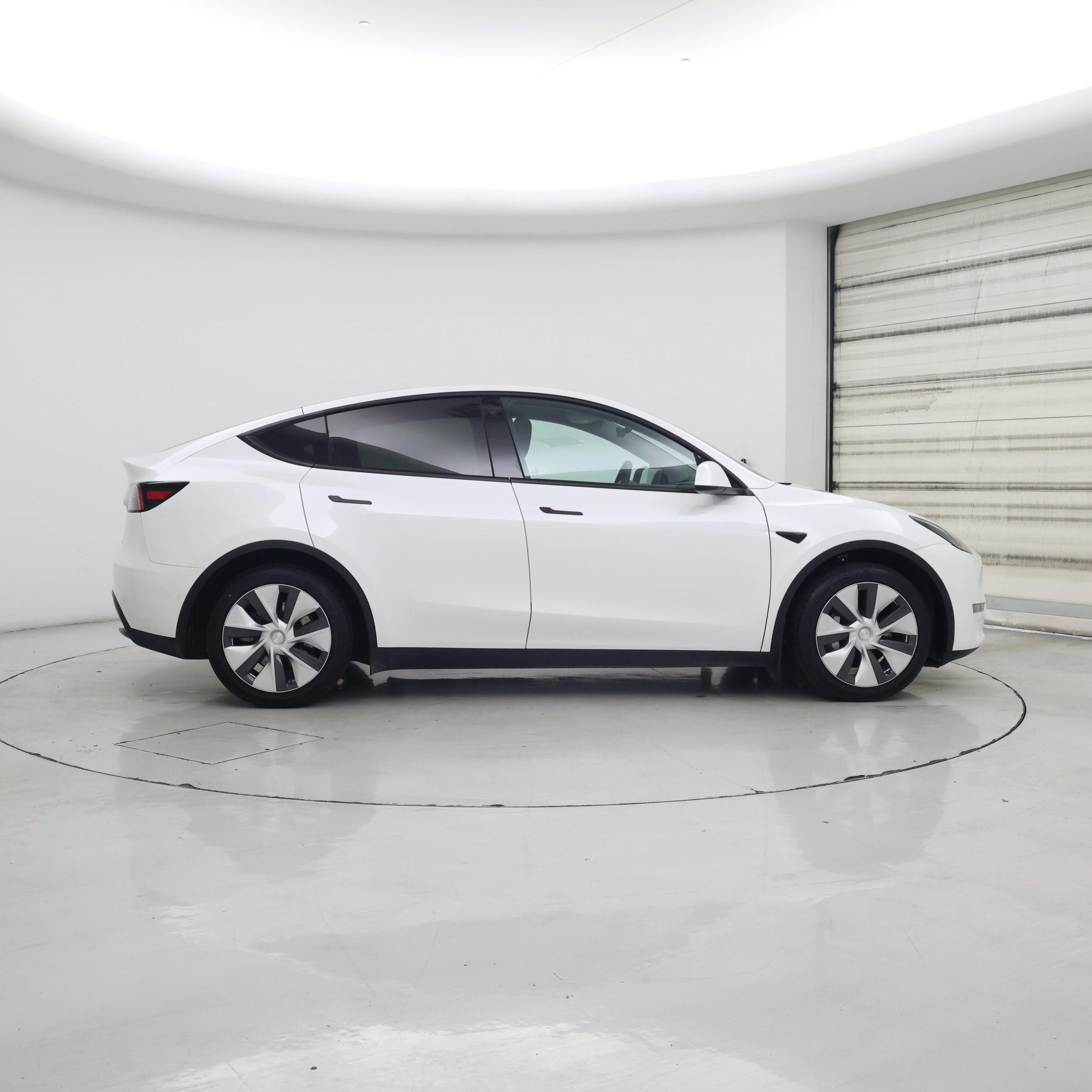 Thumbnail: 2022 Tesla Model Y - 7