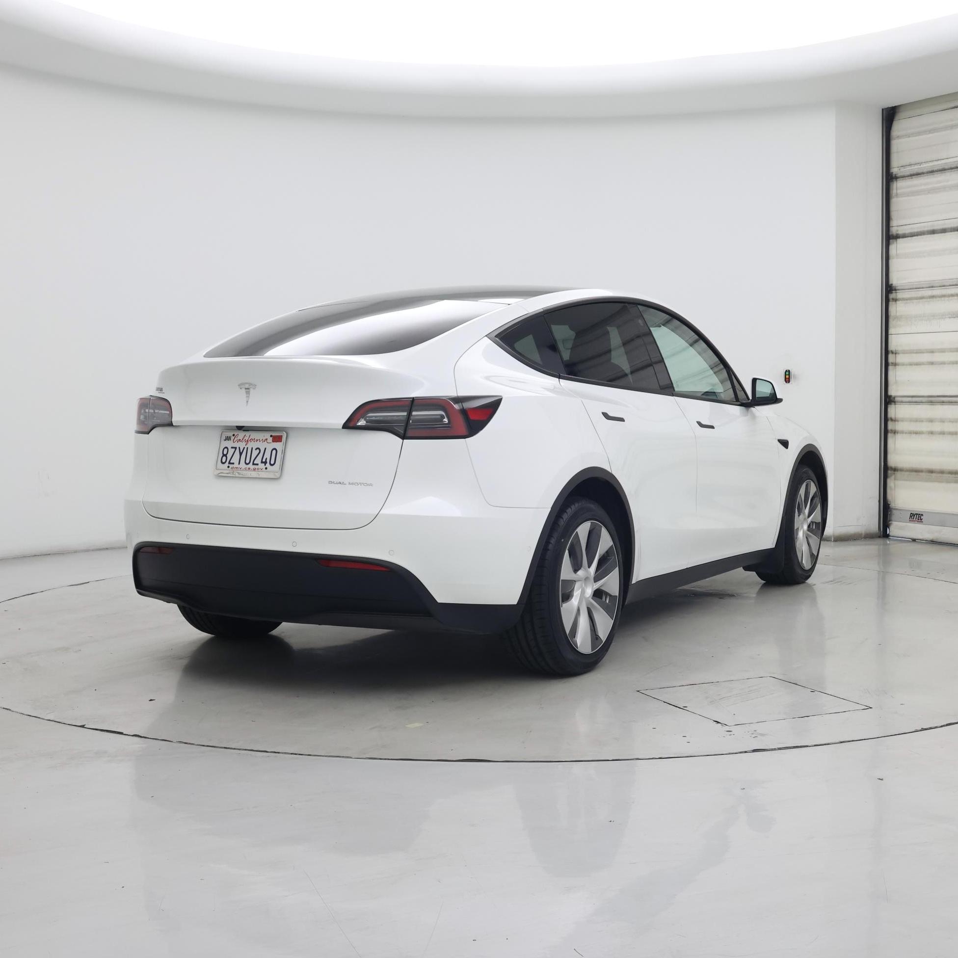 Thumbnail: 2022 Tesla Model Y - 8