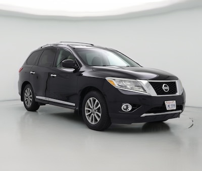 Black 2015 Nissan Pathfinder SL