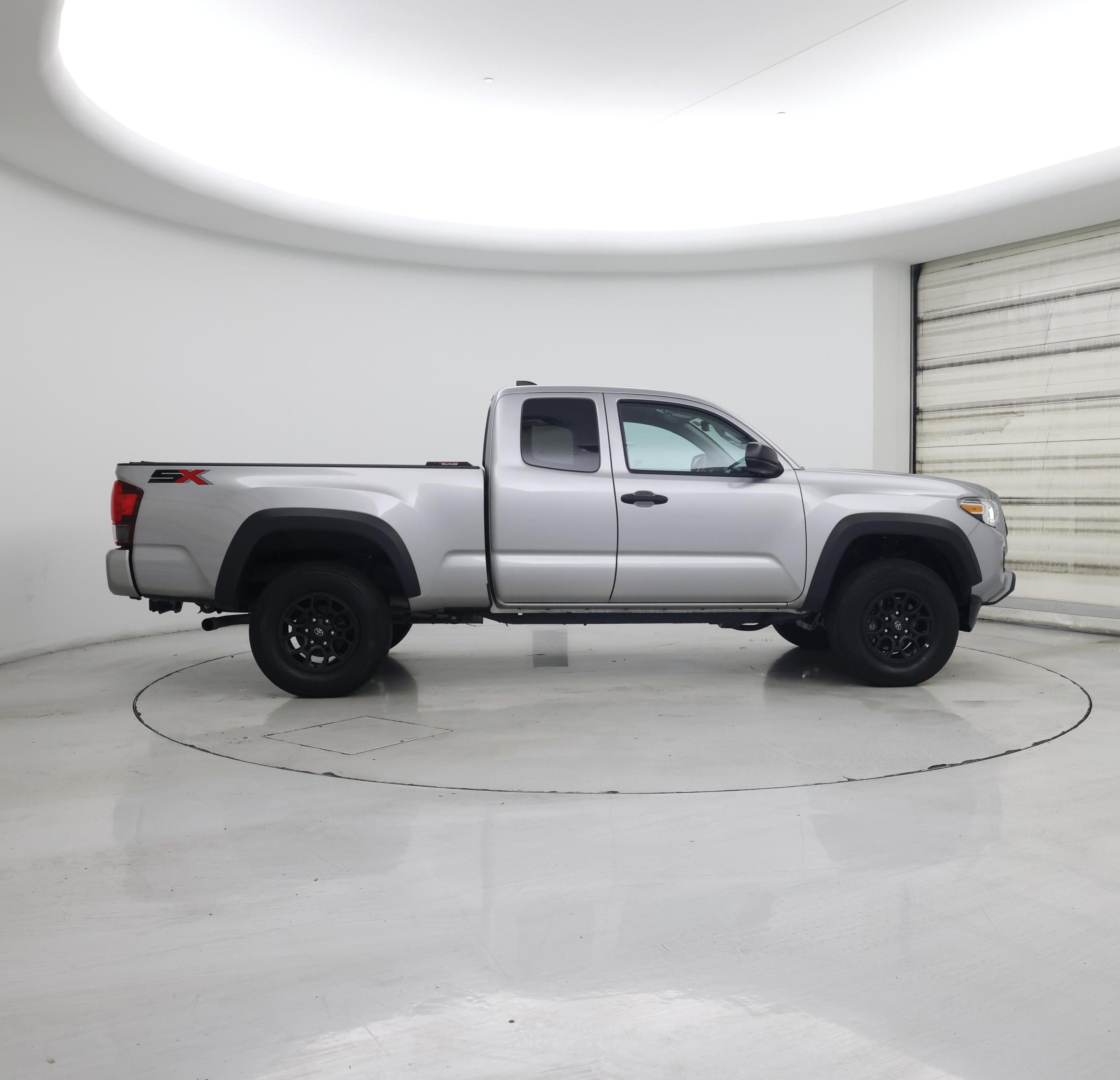 Thumbnail: 2020 Toyota Tacoma - 7