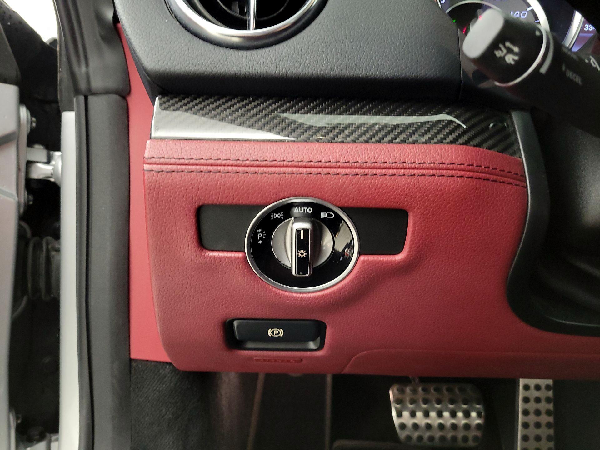 Thumbnail: 2015 Mercedes-Benz SL-Class - 13