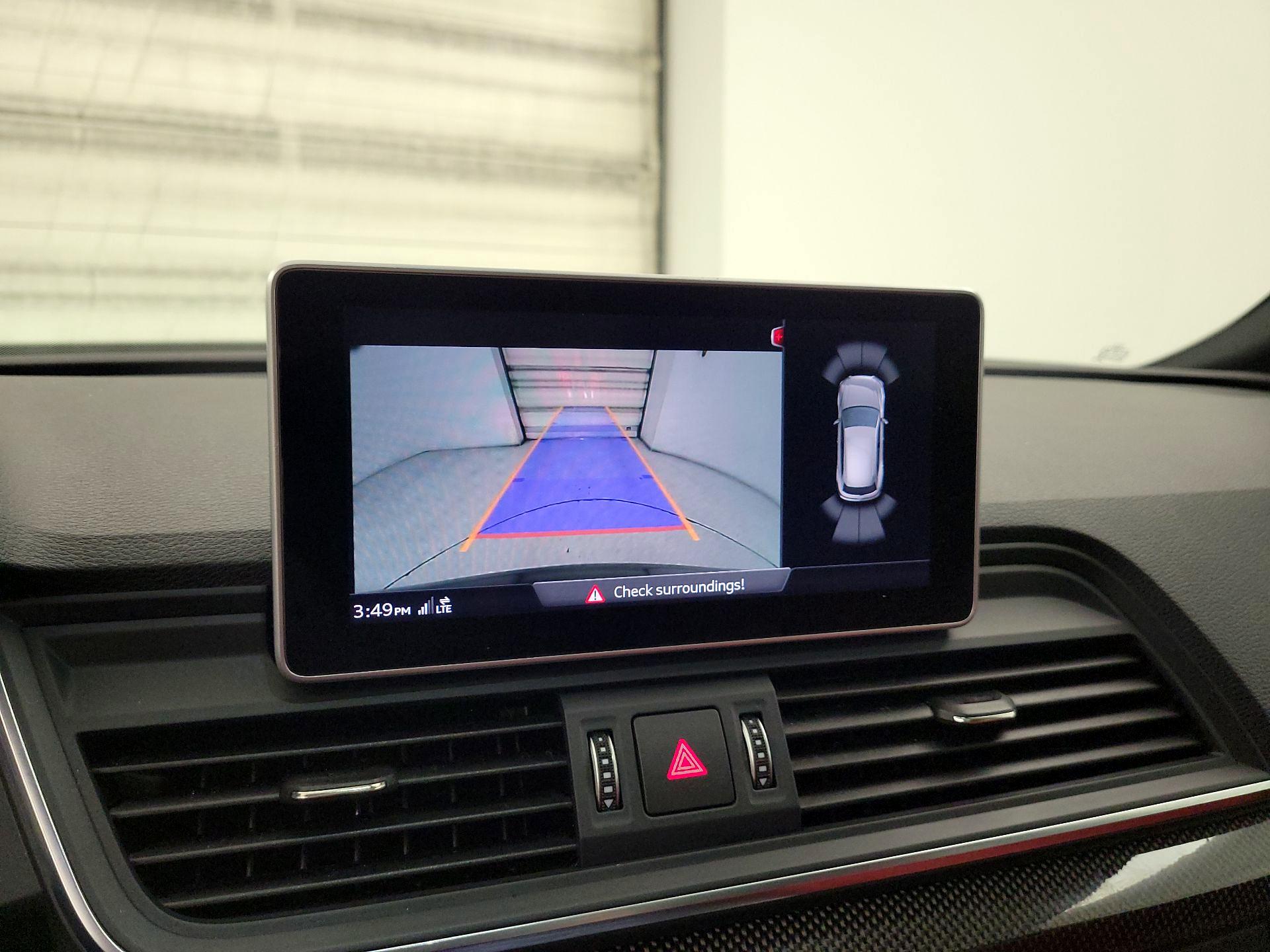 Thumbnail: 2019 Audi SQ5 - 15