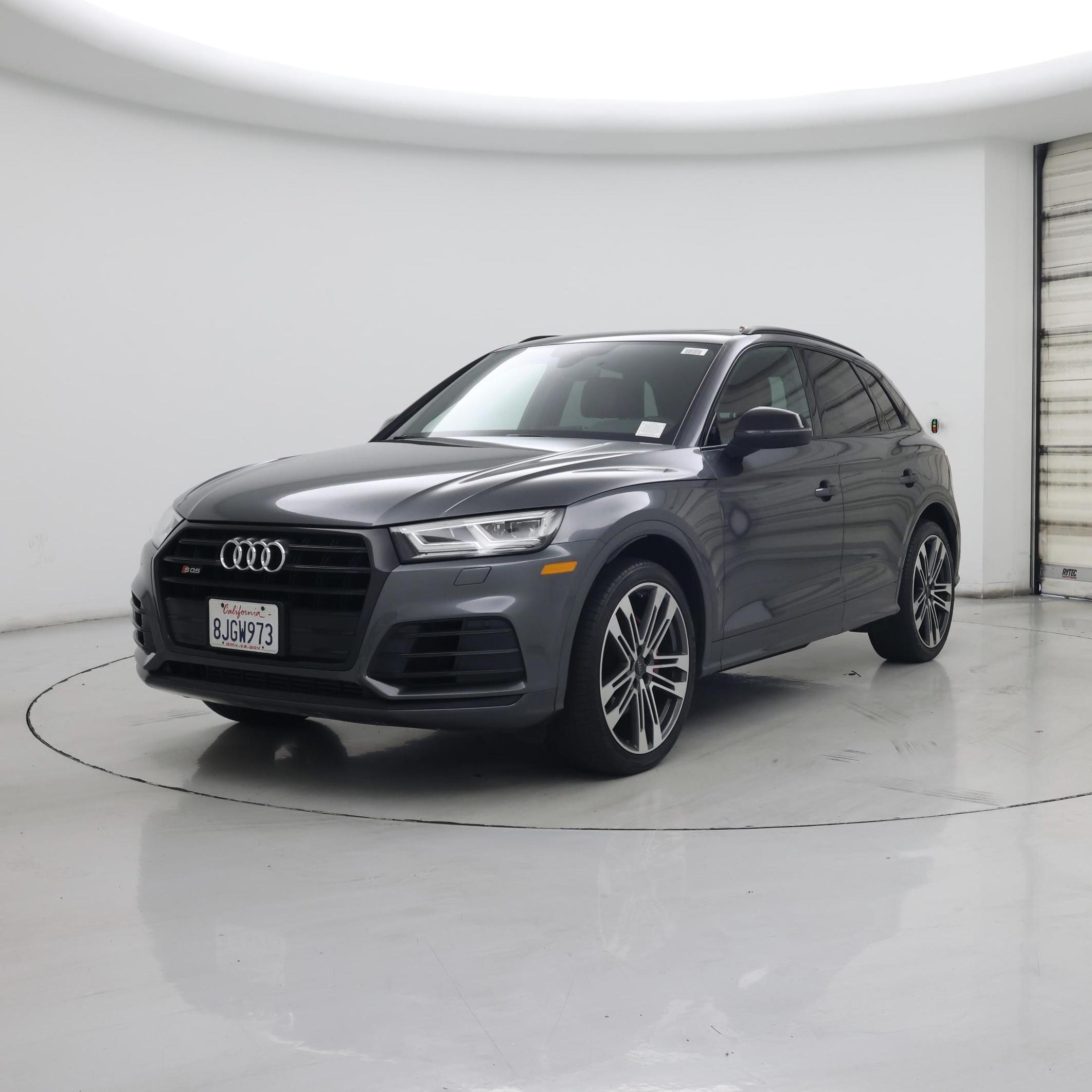 Thumbnail: 2019 Audi SQ5 - 4