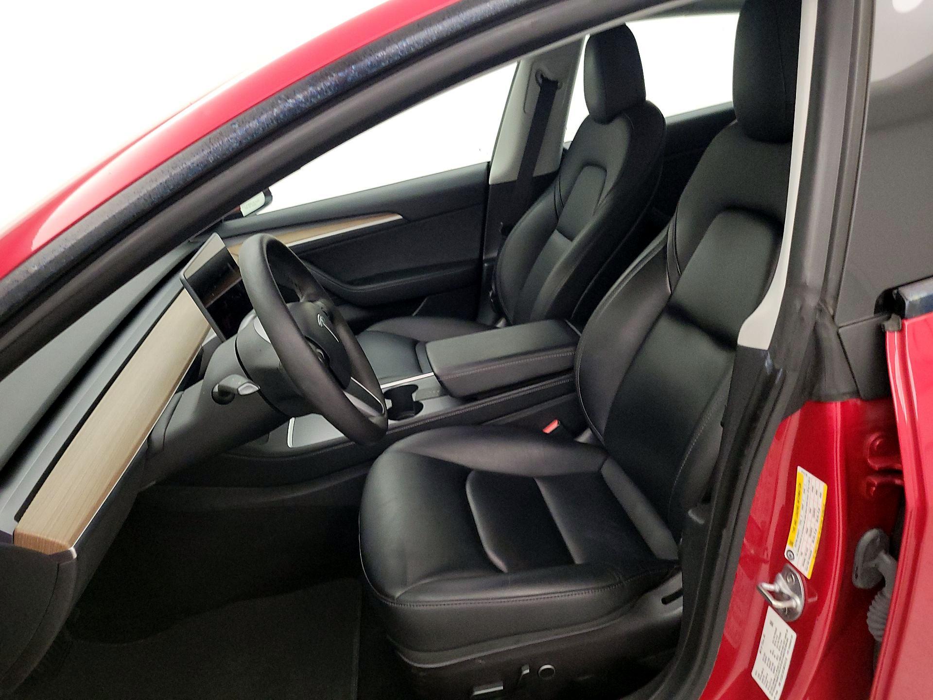 Thumbnail: 2021 Tesla Model 3 - 11