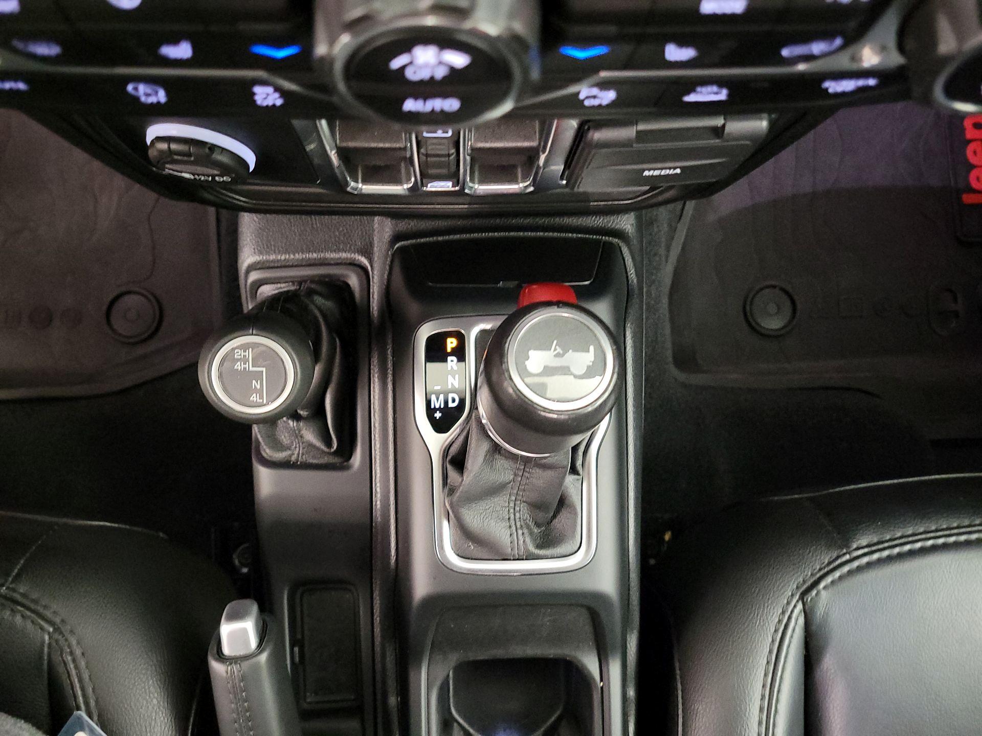 Thumbnail: 2021 Jeep Wrangler - 18