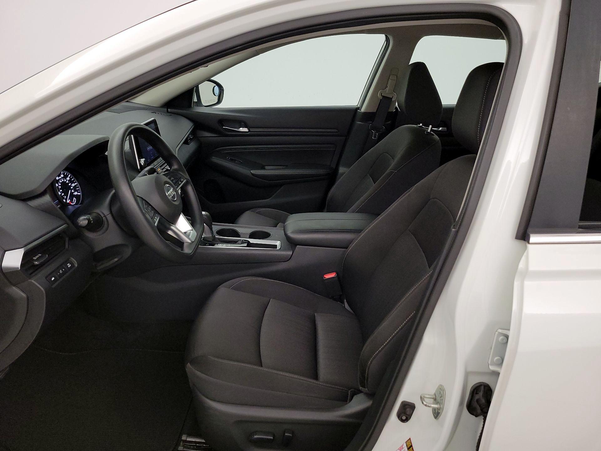 Thumbnail: 2019 Nissan Altima - 11