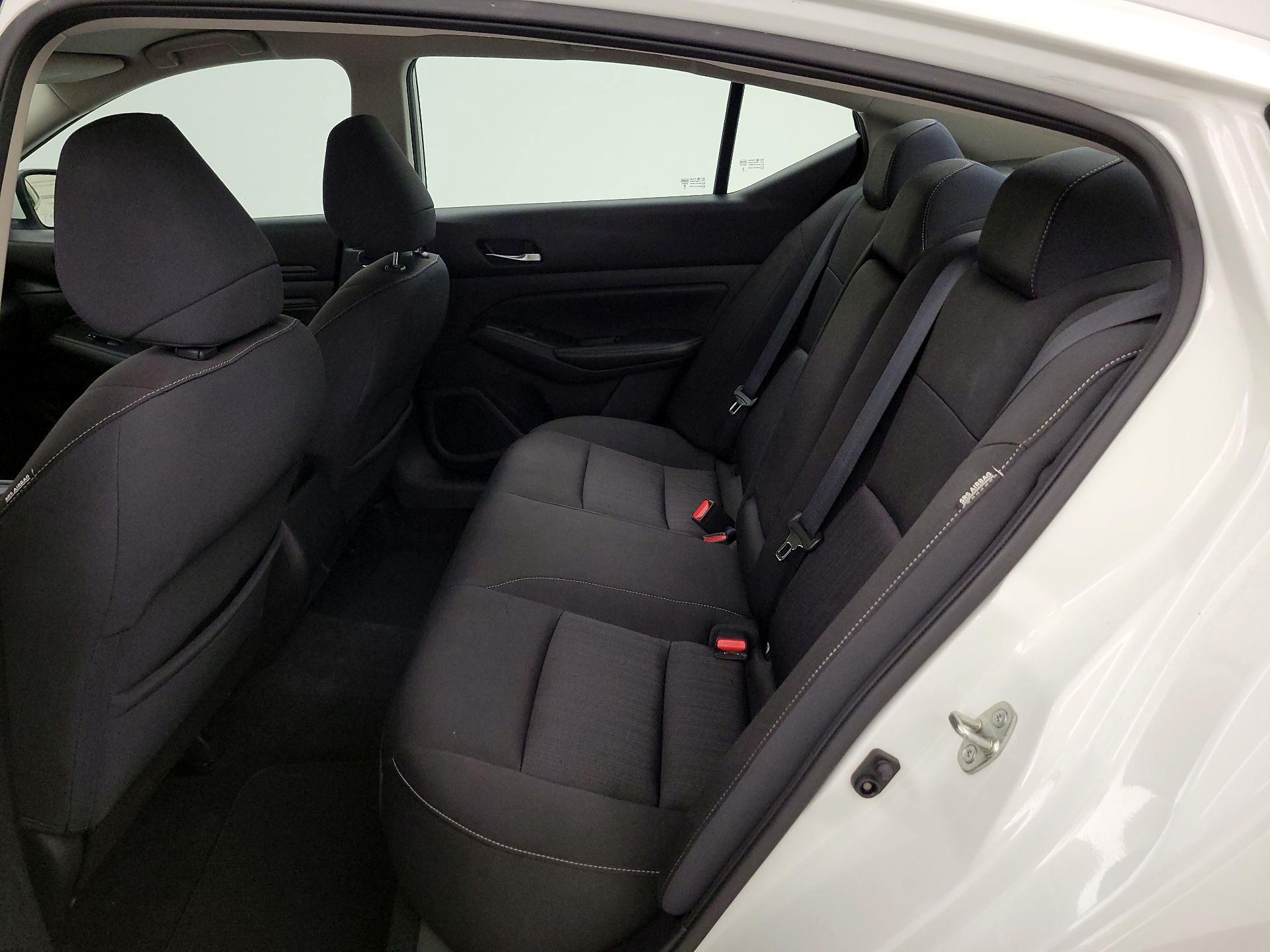 Thumbnail: 2019 Nissan Altima - 19