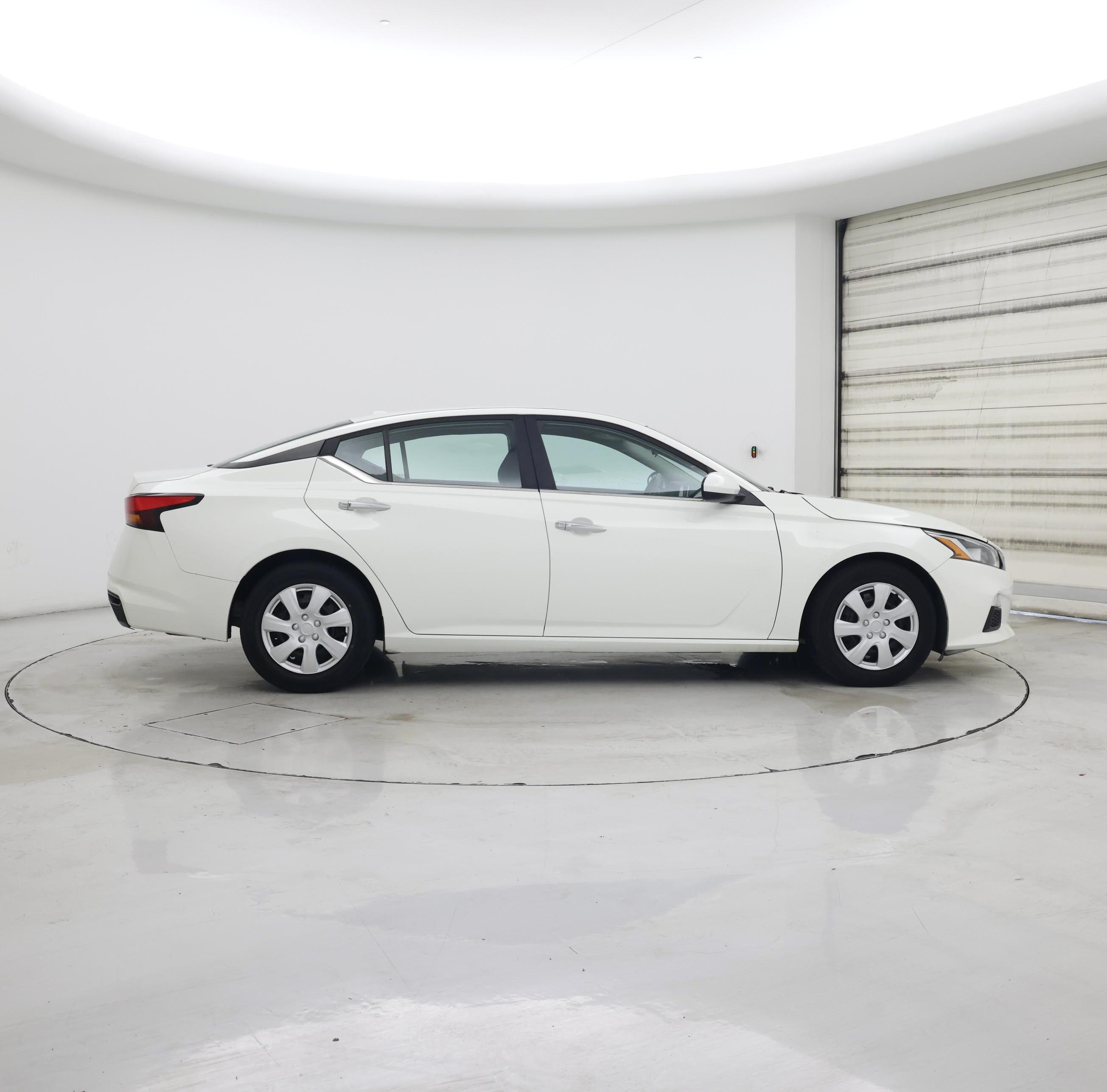 Thumbnail: 2019 Nissan Altima - 7