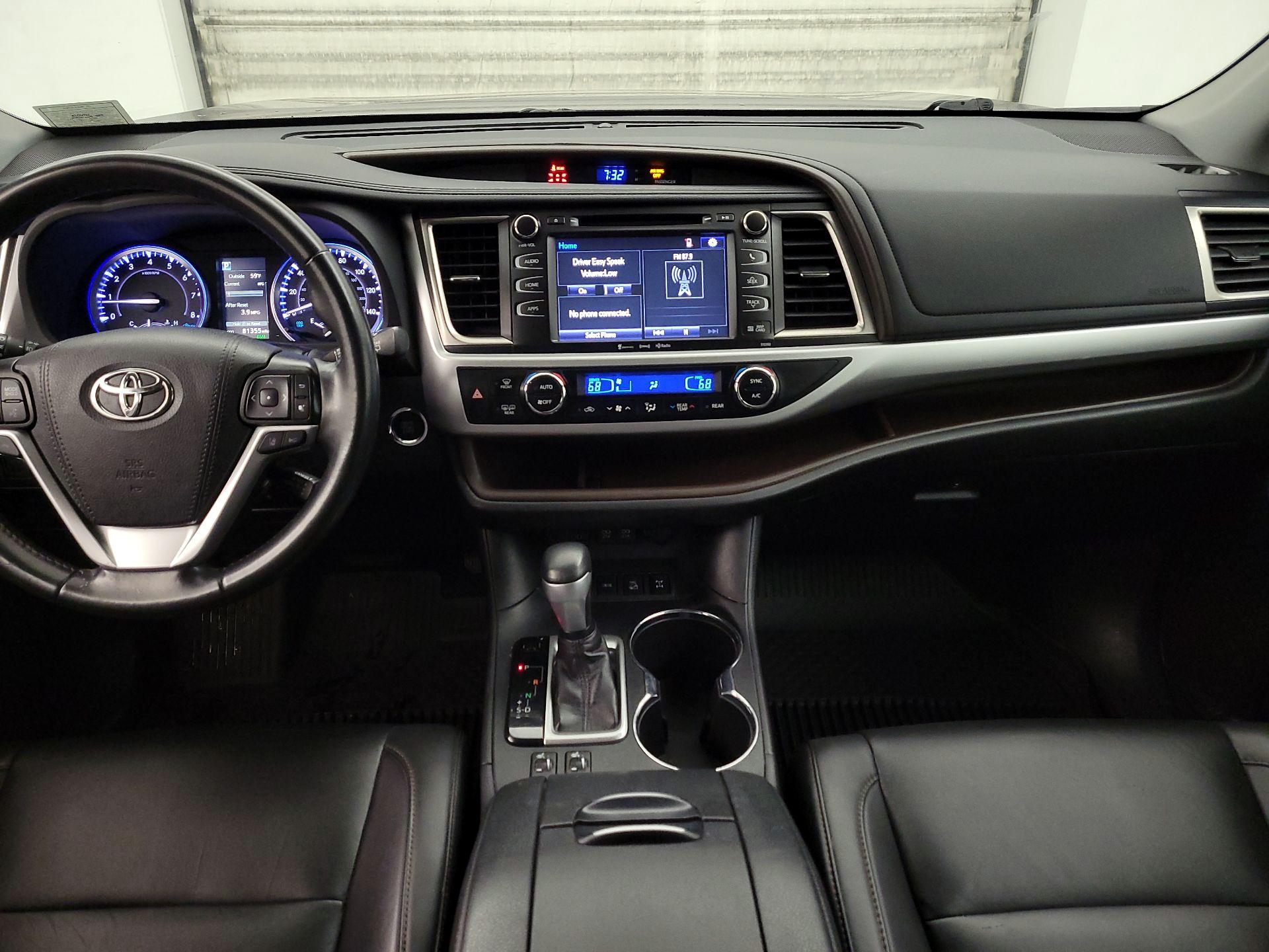 Thumbnail: 2019 Toyota Highlander - 9