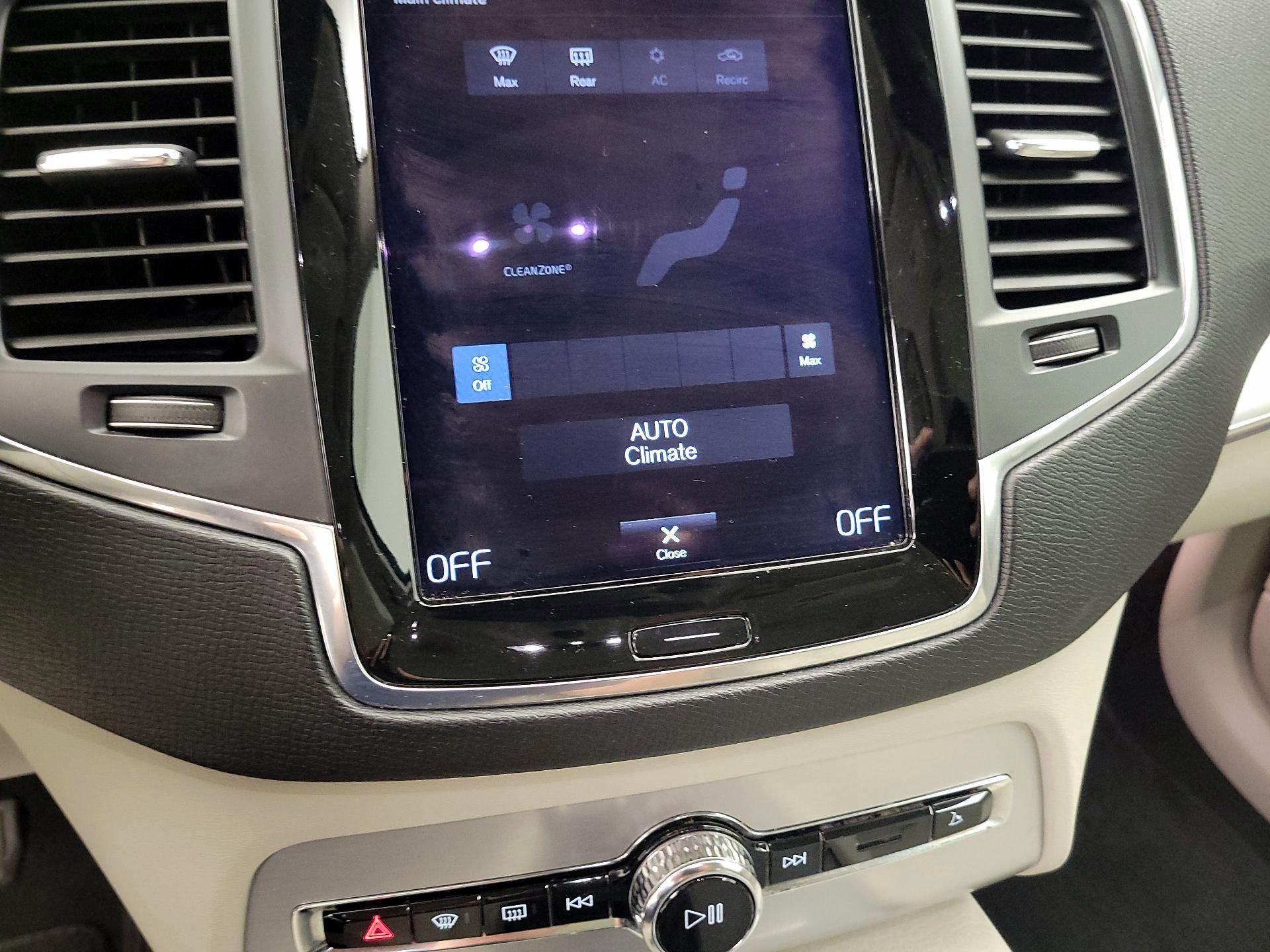 Thumbnail: 2016 Volvo XC90 - 16