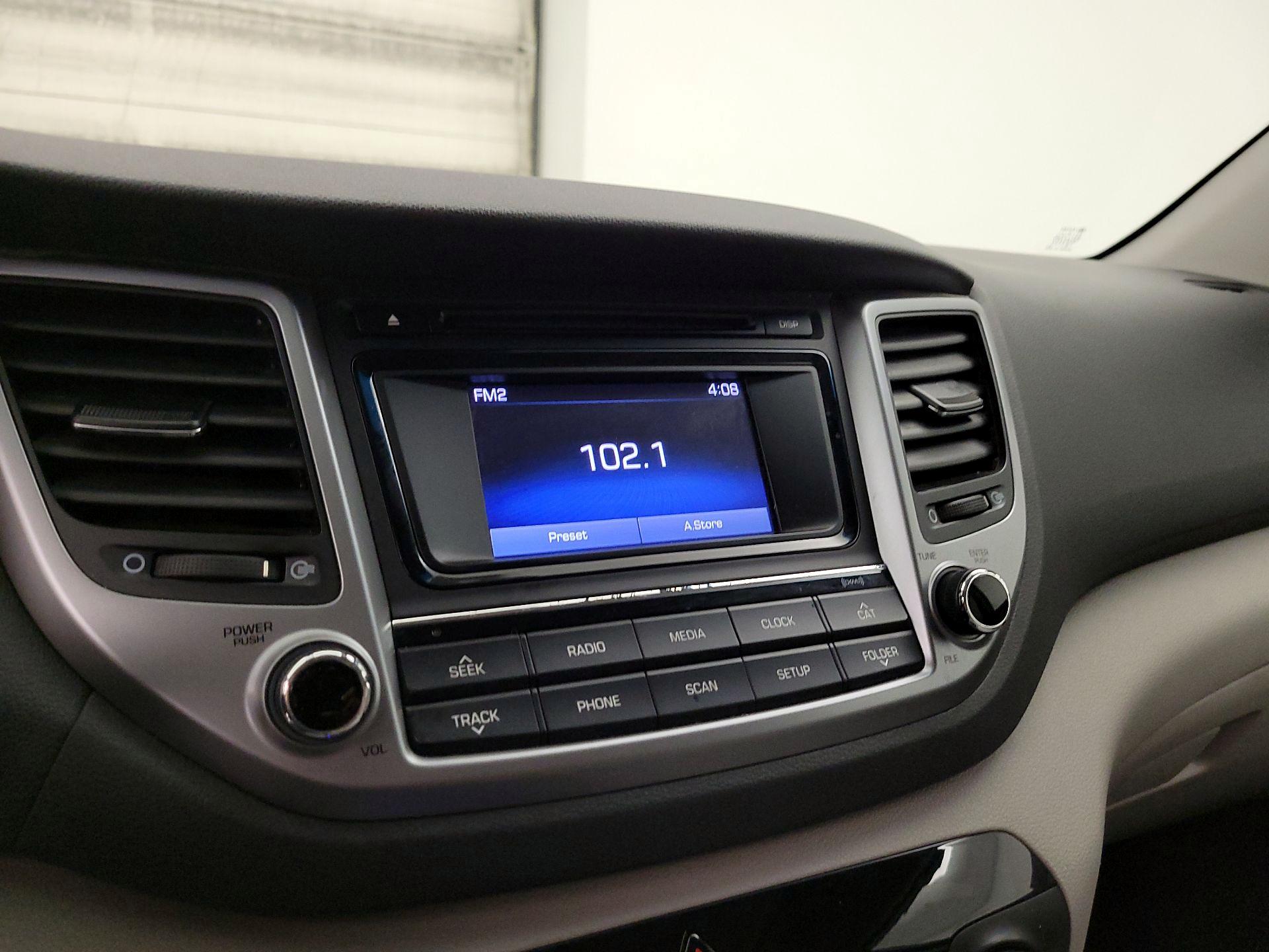 Thumbnail: 2016 Hyundai Tucson - 15