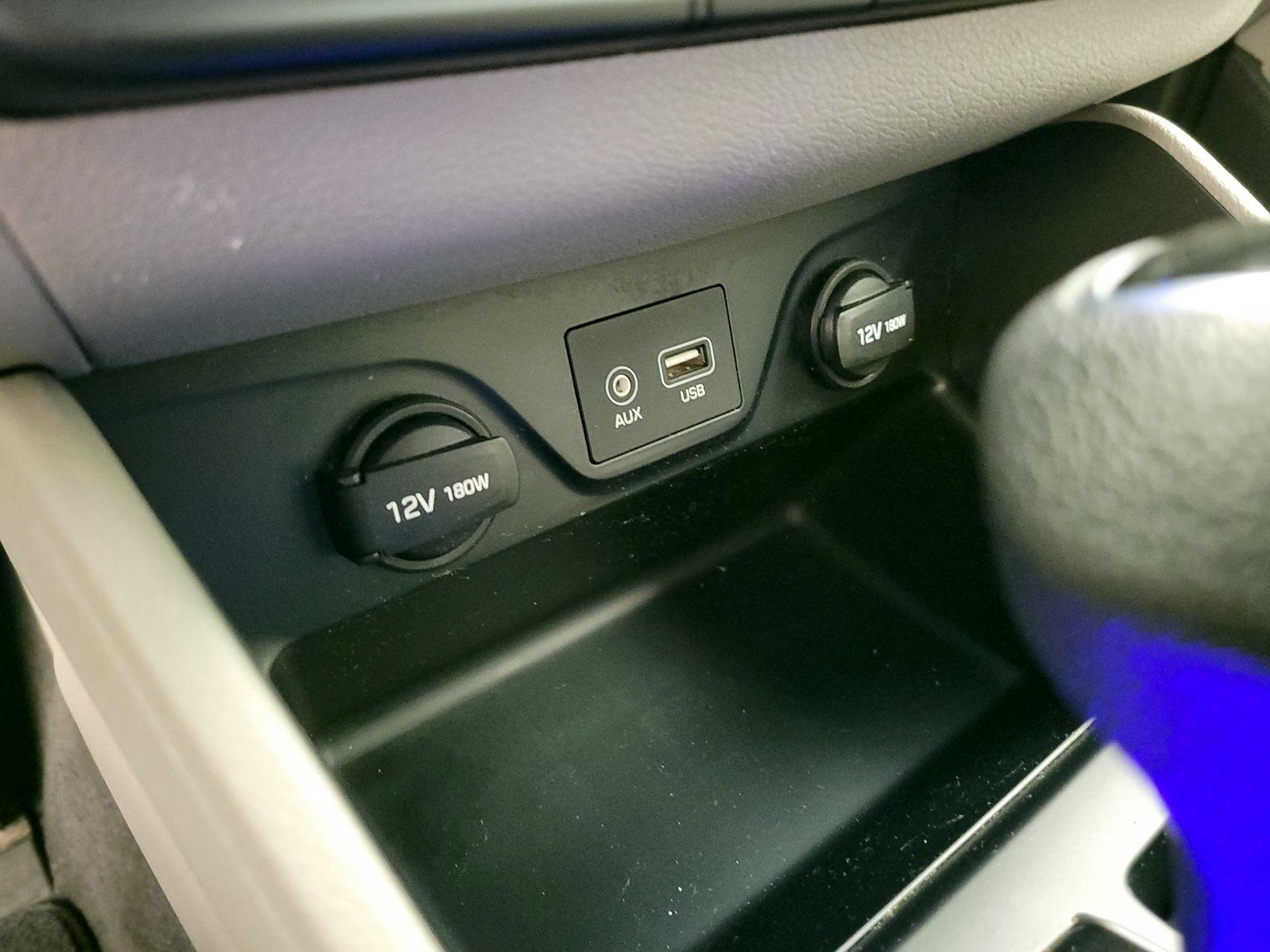 Thumbnail: 2016 Hyundai Tucson - 18