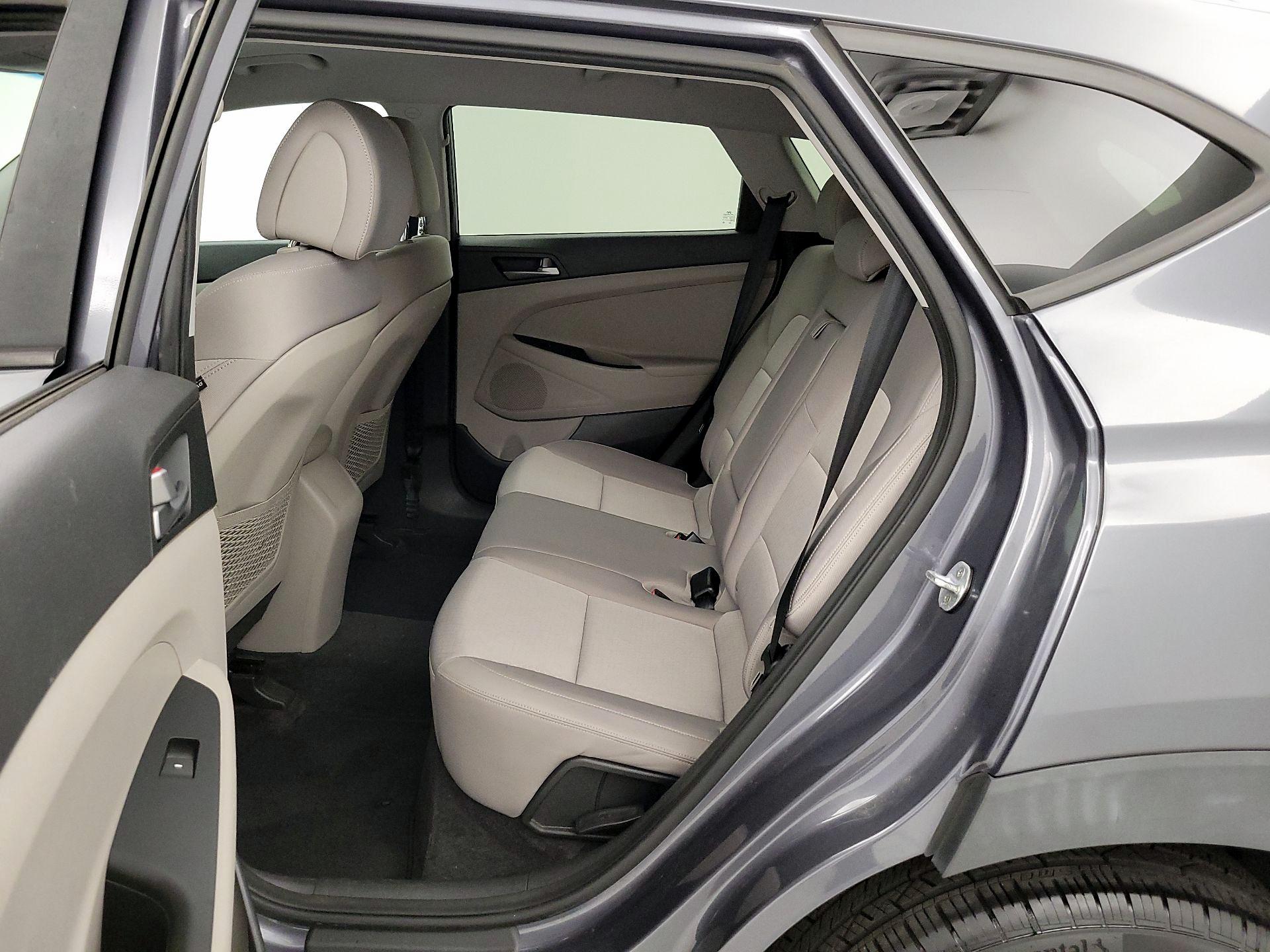 Thumbnail: 2016 Hyundai Tucson - 19